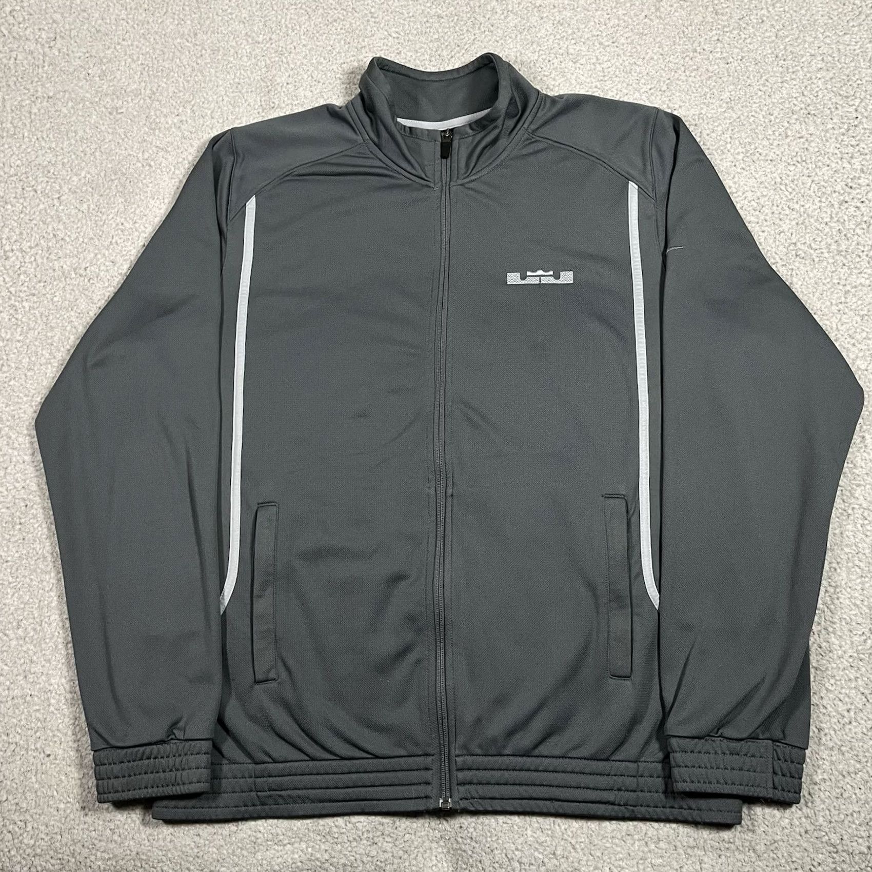Nike Nike Jacket Mens XL Gray Lebron James Full Zip Track Basketball Dri-Fit Logo Size US XL / EU 56 / 4 - 7 Thumbnail