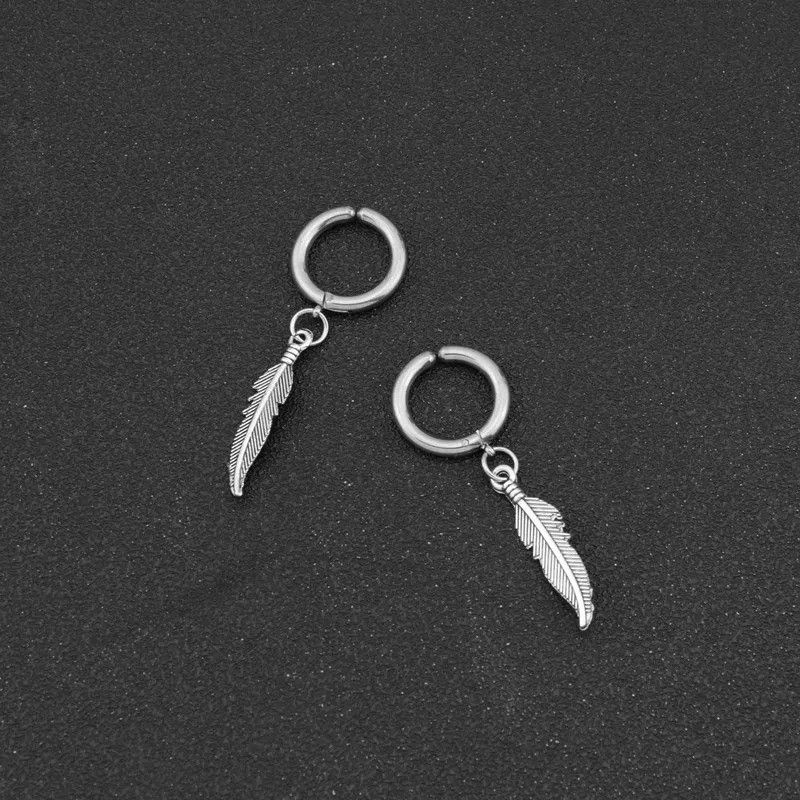 Jewelry Non-Pierced Ear Cuff Single Piece Earrings Size ONE SIZE - 1 Thumbnail