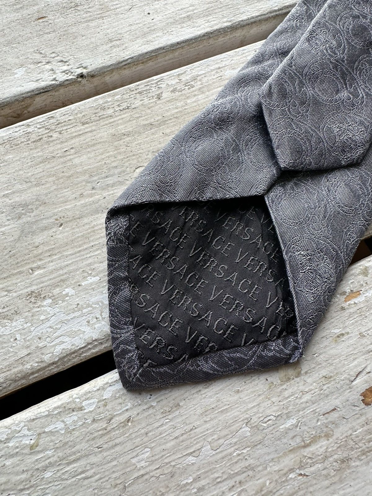 Versace 🚨 Vintage VERSACE tie style monogram old money luxury GRAY Size ONE SIZE - 2 Thumbnail