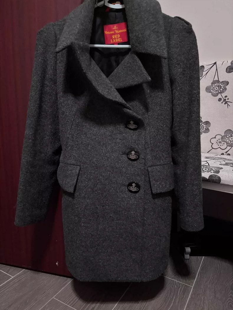 Vivienne Westwood Vivienne Westwood The elf took off his gray coat Size M / US 6-8 / IT 42-44 - 2 Thumbnail