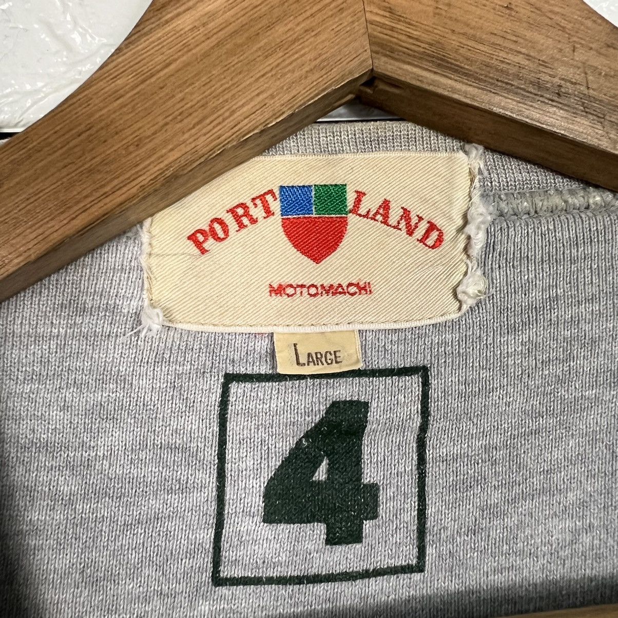 Vintage Vintage UNIVERSITY SPORT CLUB PORTLAND Sweatshirt #3972-C181 Size US L / EU 52-54 / 3 - 11 Thumbnail