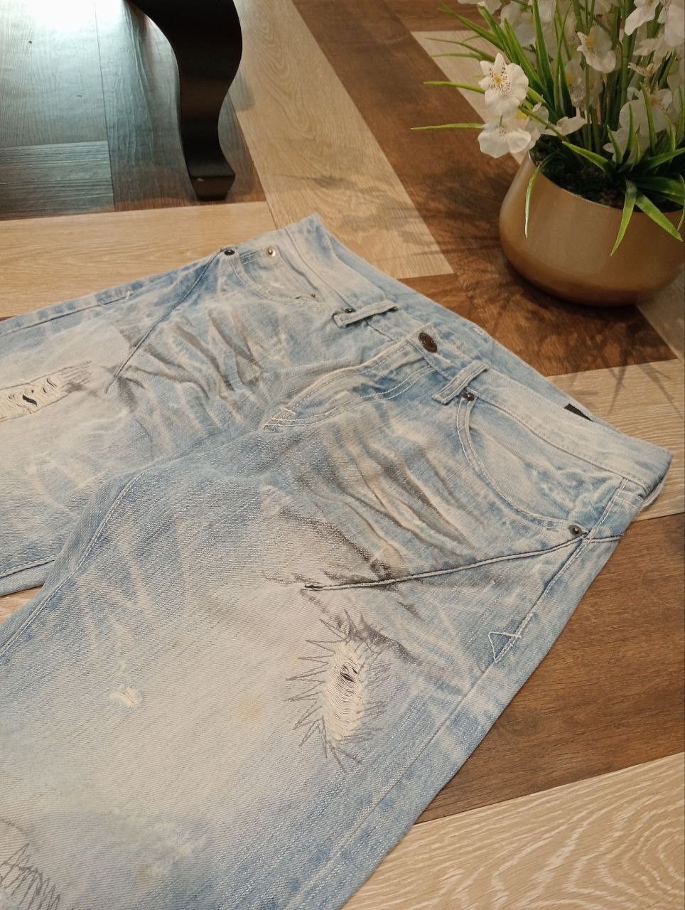 semanticdesign SEMANTIC DESIGN JAPAN LIGHT BLUE DISTRESSED DENIM PANTS Size US 32 / EU 48 - 5 Thumbnail