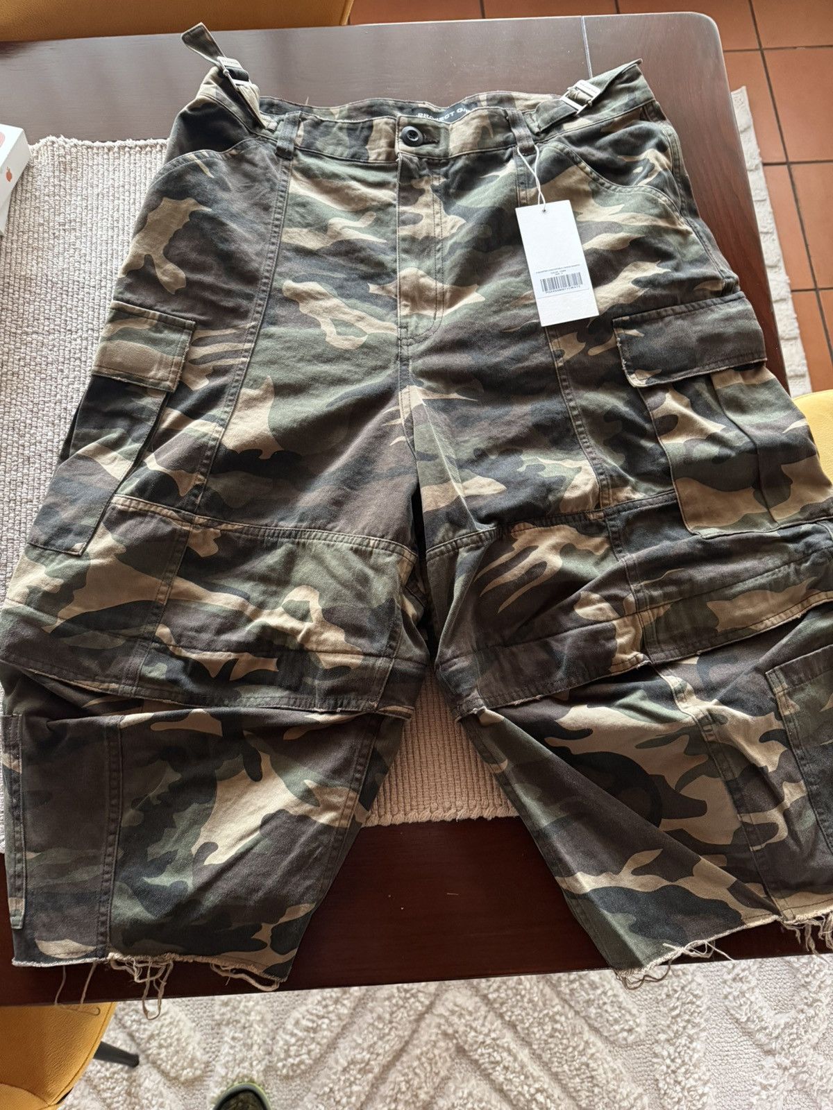 PROJECT G/R PROJECT G/R CAMO CARGO SHORTS Size US 34 / EU 50 - 5 Thumbnail