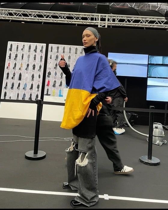 Balenciaga SS22 Destroyed Super Baggy Skater Denim Size US 34 / EU 50 - 2 Thumbnail