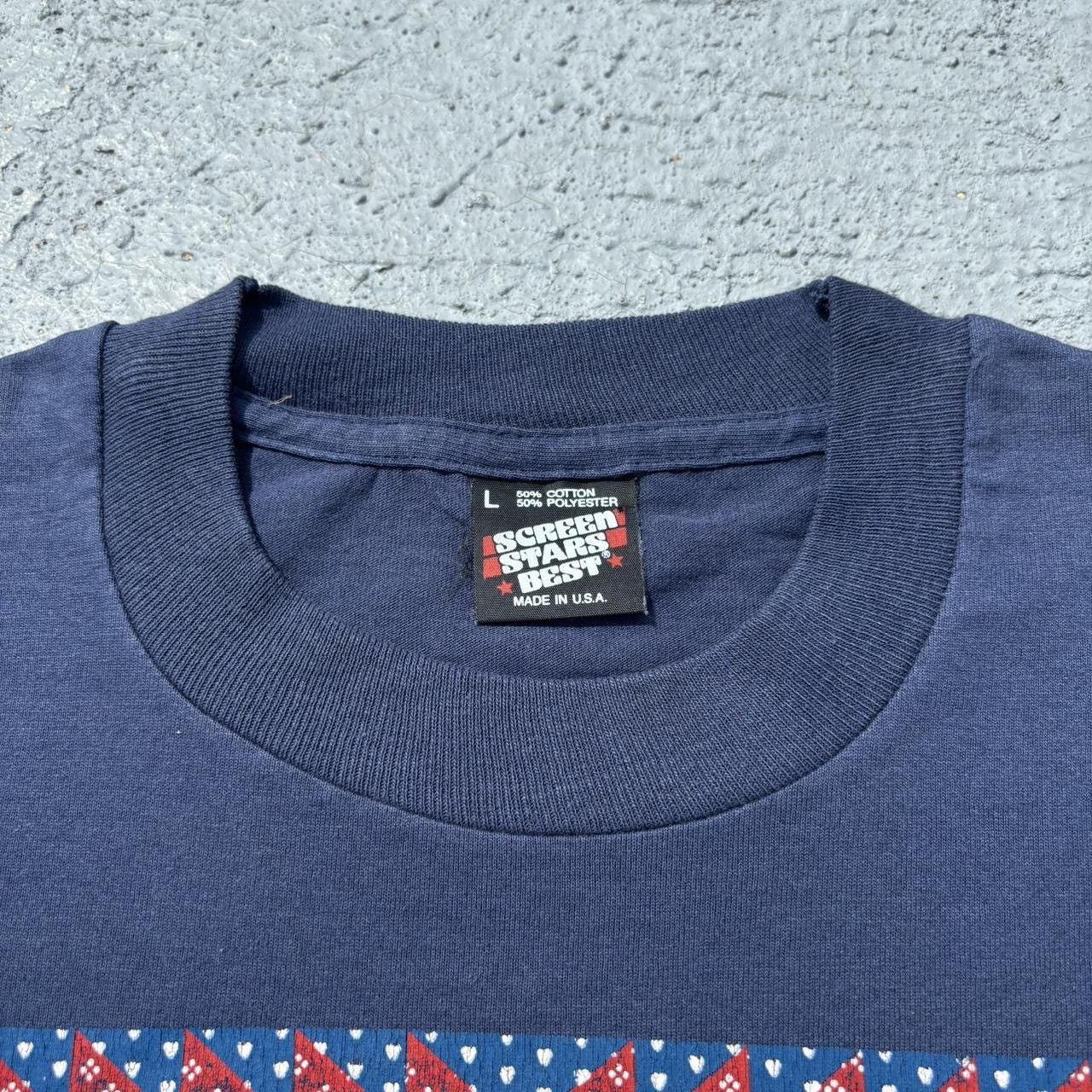 Vintage Vintage 90s Navy Friendship Quilt Plaid Heart Tee Shirt Size US L / EU 52-54 / 3 - 3 Thumbnail