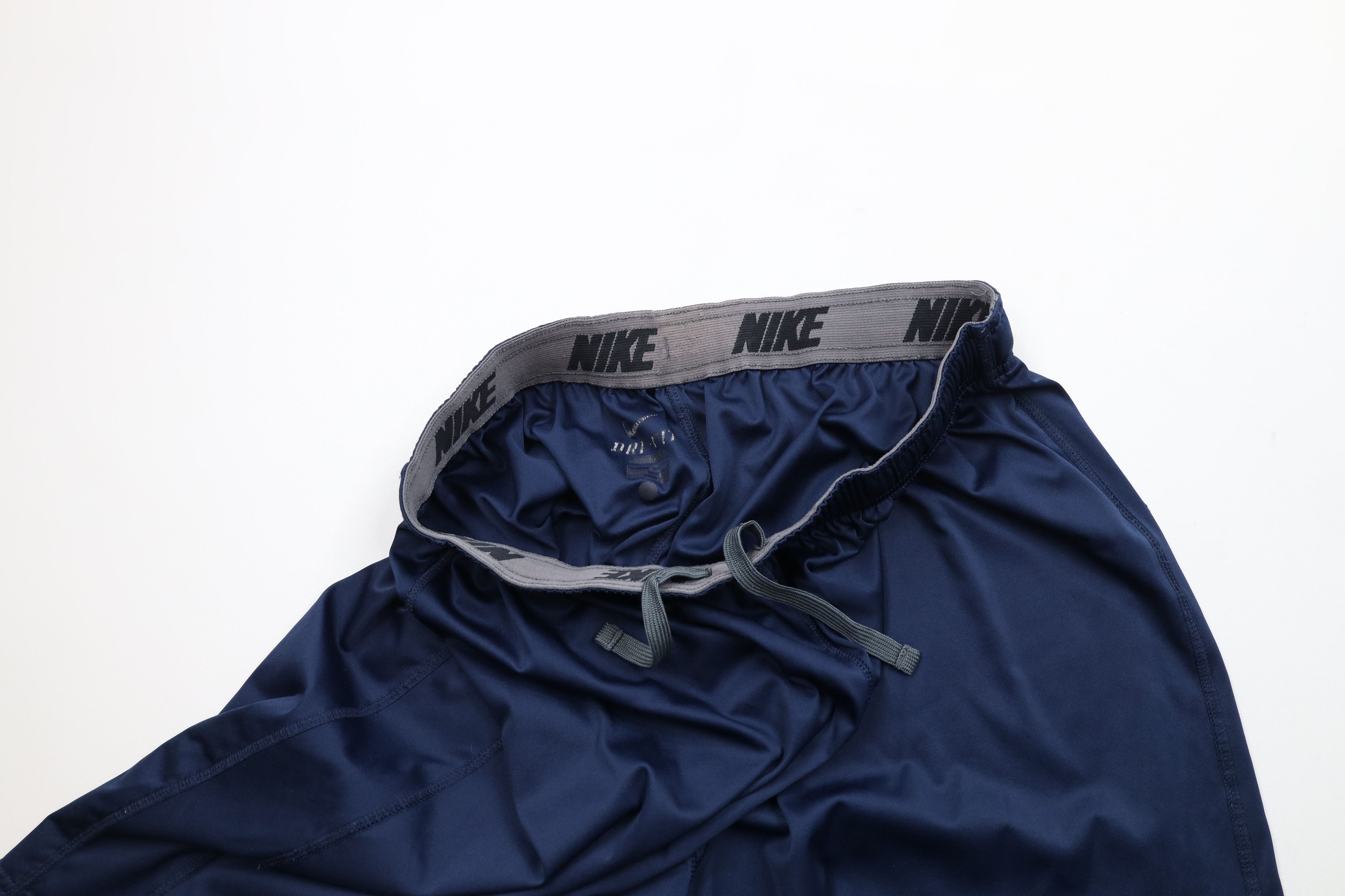 Nike × Vintage Vintage Y2K Nike Faded Scott Mini Swoosh Basketball Shorts Size US 34 / EU 50 - 7 Thumbnail