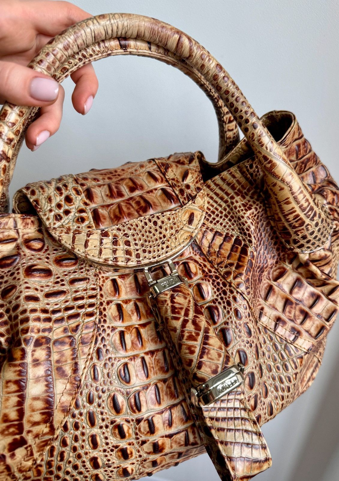 Fendi Vintage FENDI ALLIGATOR Spy Bag VERY RARE Size ONE SIZE - 1 Thumbnail