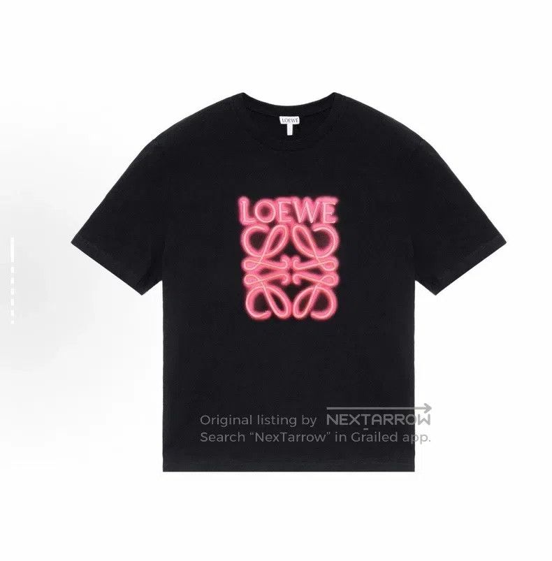 Loewe Loewe SS22 Neon Pink Neon Sign Embroidered Crewneck Short Size US L / EU 52-54 / 3 - 1 Thumbnail
