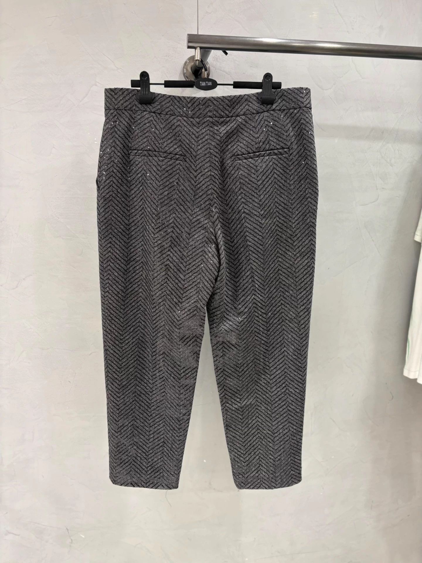 Brunello Cucinelli Brunello Cucinelli Dark Gray Sequin Wool-Cashmere 38 Unworn Size 28" / US 6 / IT 42 - 3 Thumbnail