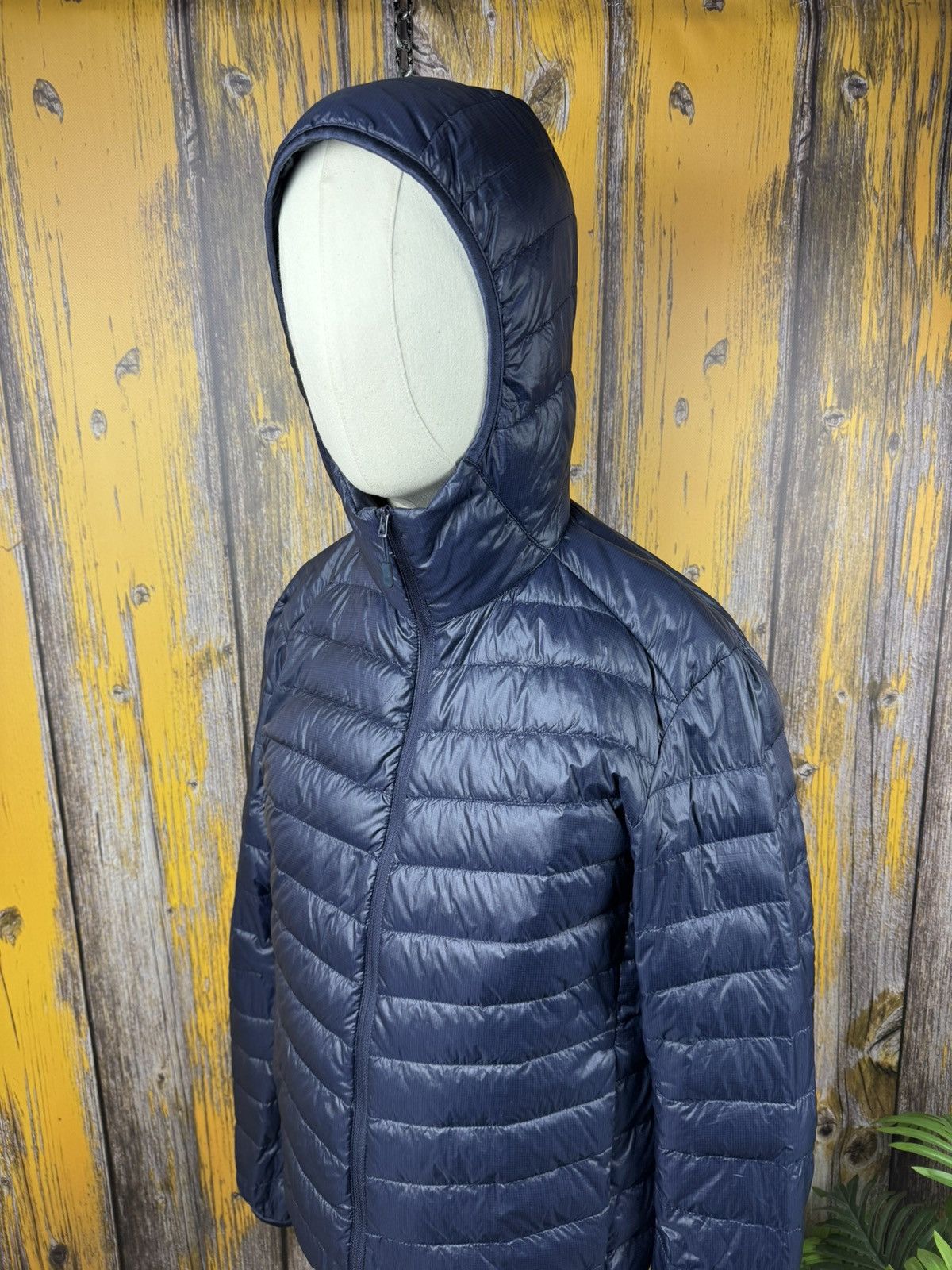 Uniqlo Uniqlo Micro Down Jacket Japanese 🇯🇵 Style size S Size US S / EU 44-46 / 1 - 2 Thumbnail