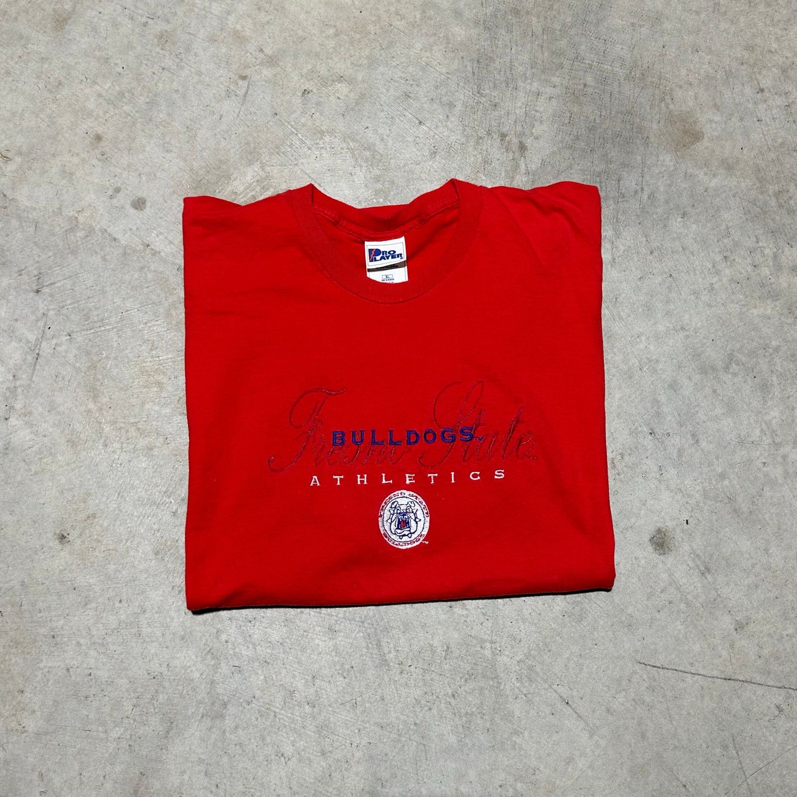 Pro Player Vintage Fresno state Bulldogs Pro Player tee size XL in Men Size US XL / EU 56 / 4 - 1 Thumbnail