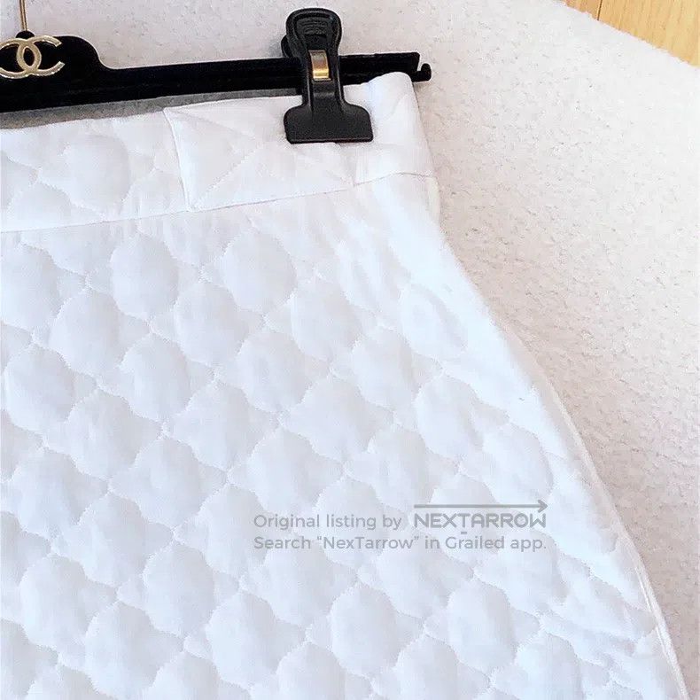 Fendi Fendi White quilted grid silk skirt Size 42" / US 20 - 3 Thumbnail