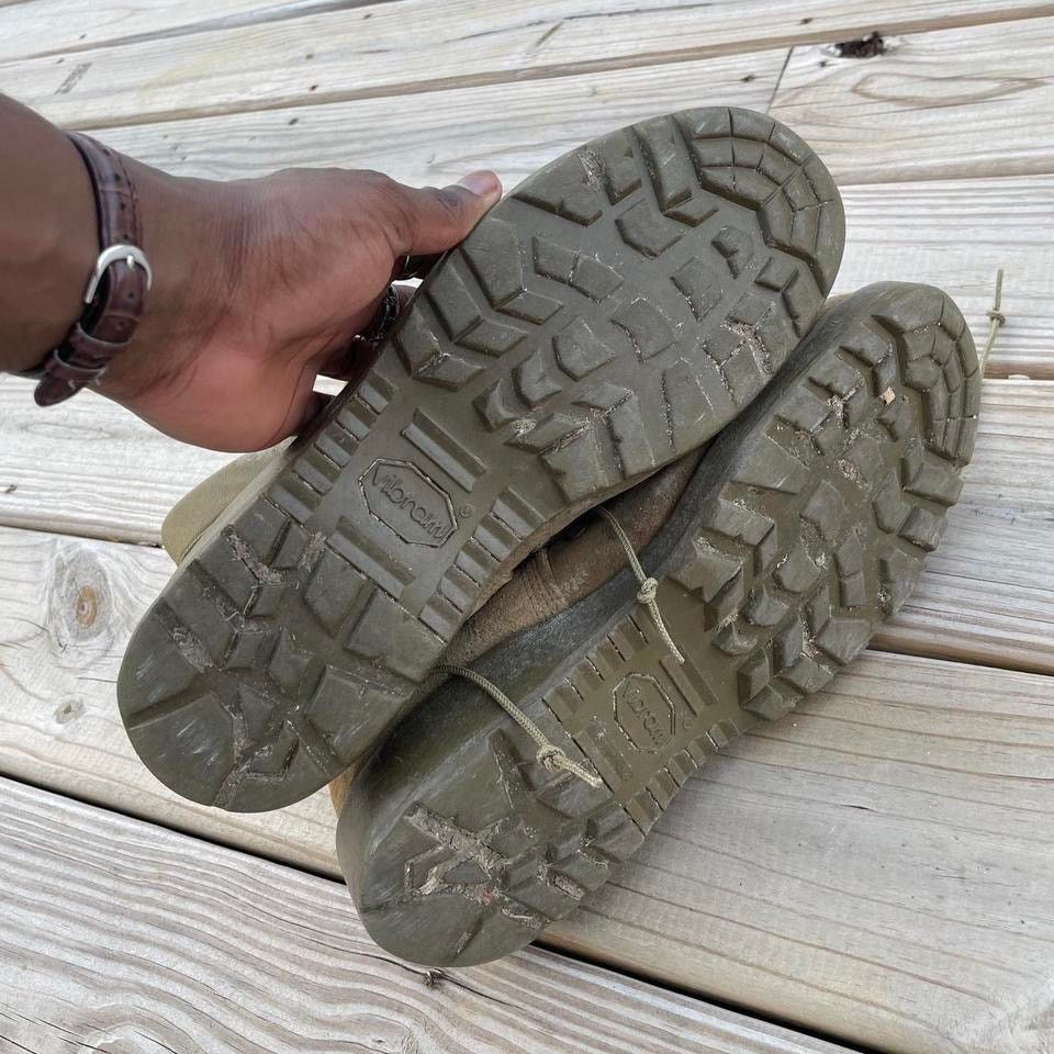 Vintage vintage military combat boots size 10 Size US 10 / EU 43 - 6 Thumbnail