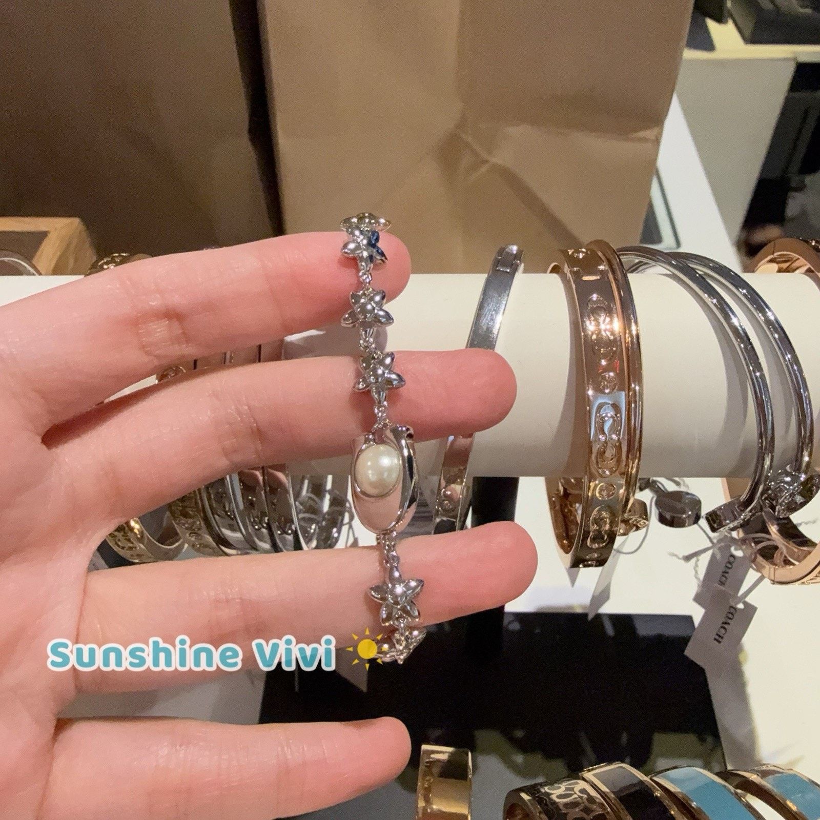 Coach NWT Coach Wildflower Chain Linear Bracelet Pearl CDS66 Size ONE SIZE - 3 Thumbnail