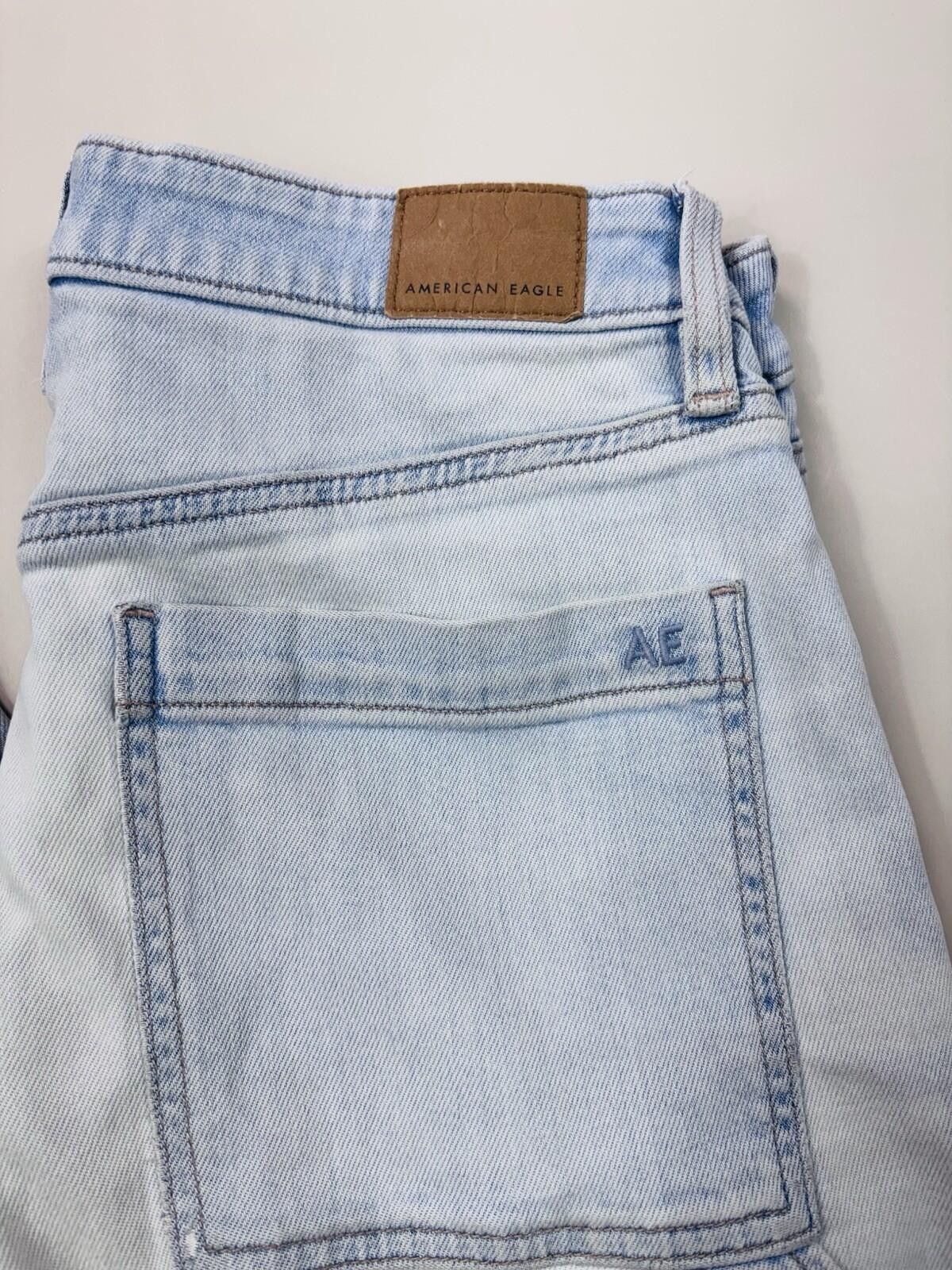 American Eagle Outfitters American Eagle High-Rise Baggy light Wash Denim Jeans Size 8 Size 30" / US 8 / IT 44 - 2 Thumbnail