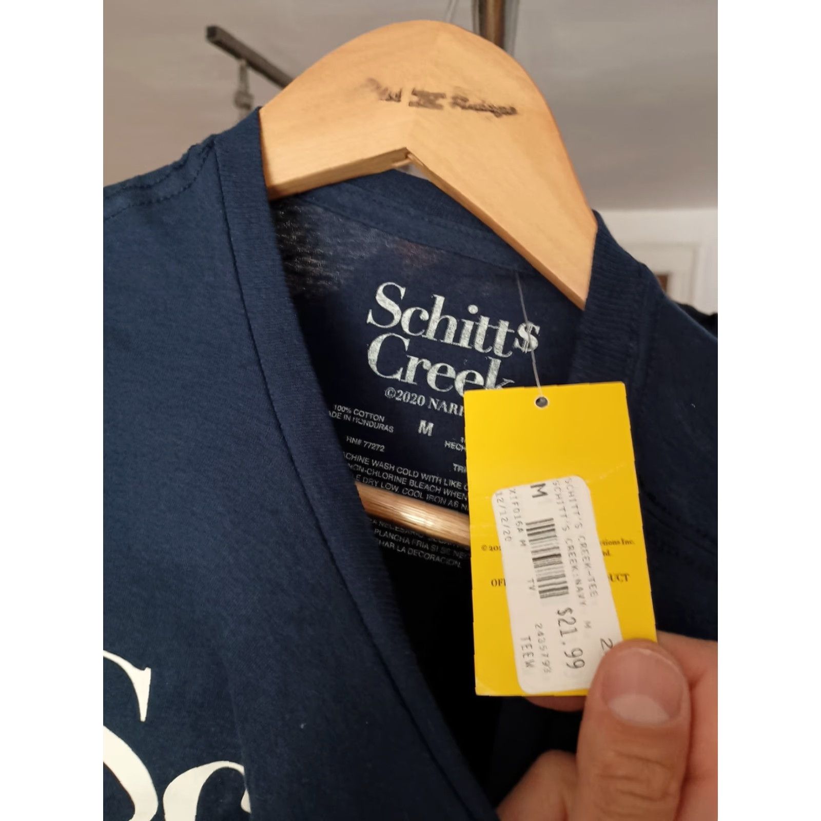 J Brand Nwt Schitt's Creek Show T-shirt Size M Brand New Unbranded Unisex Adults Blue M T-Shirt Shirt Mens Womens Girls Boys Size US M / EU 48-50 / 2 - 3 Thumbnail