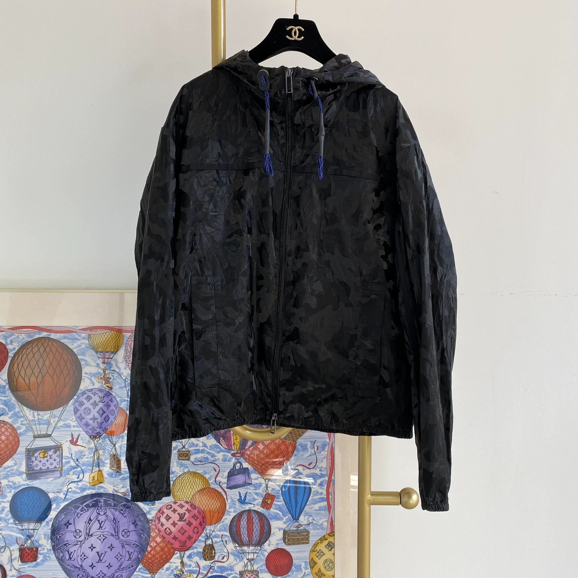 Emporio Armani Emporio Armani lightweight black jacket 50 Size US M / EU 48-50 / 2 - 1 Thumbnail