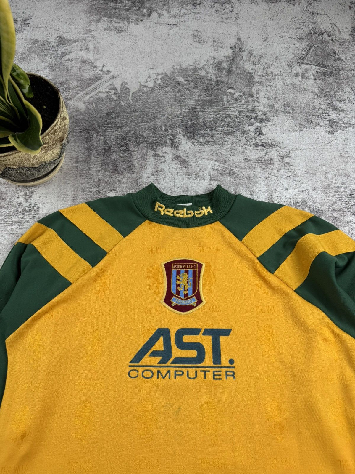 Reebok Vintage Aston Villa Goalkeeper GK Soccer Football Fan T Shirt Jersey Longsleeve Size US S / EU 44-46 / 1 - 6 Thumbnail