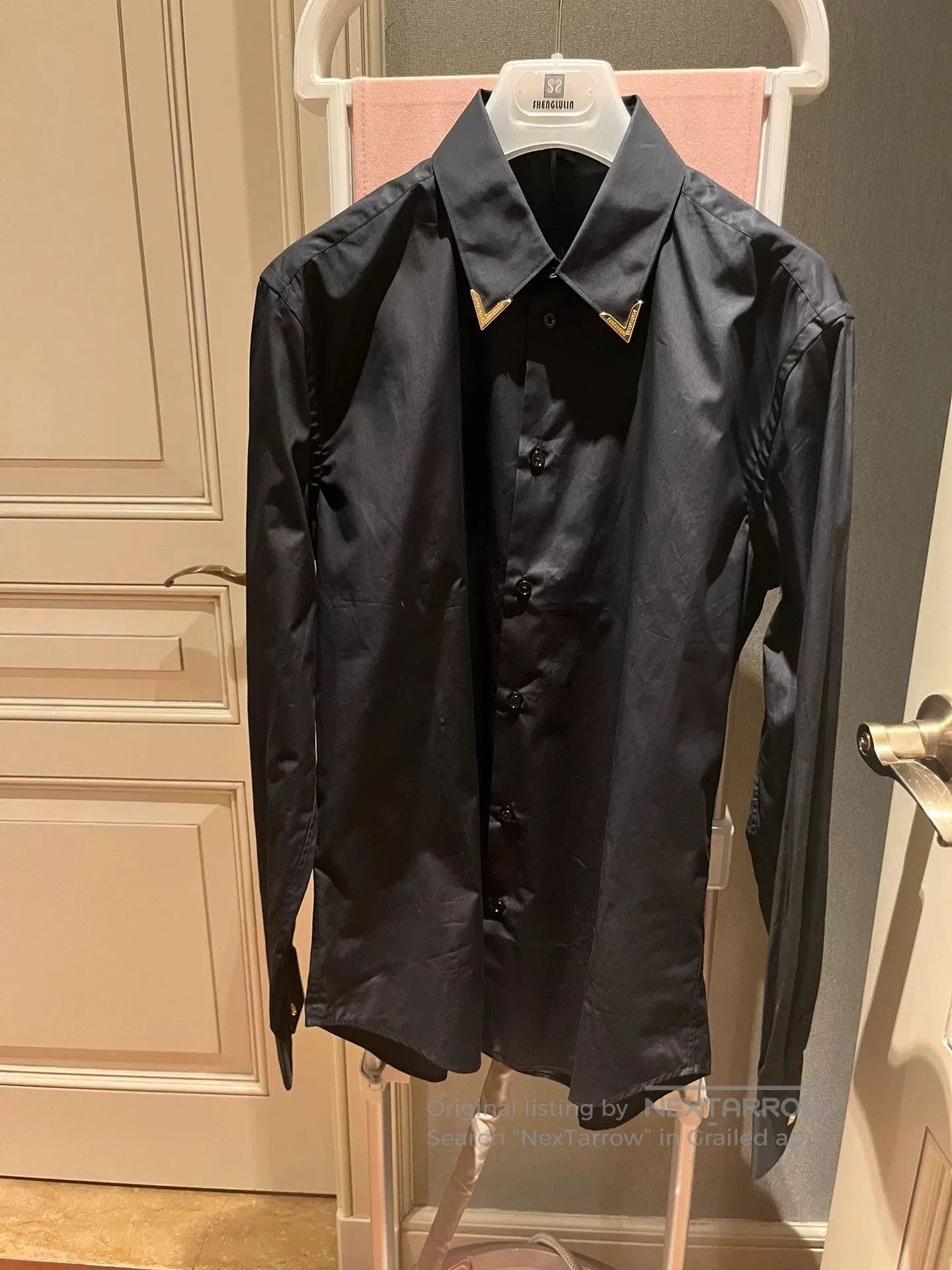Versace Versace Gold Collar Tip Black Shirt. Size US M / EU 48-50 / 2 - 3 Thumbnail