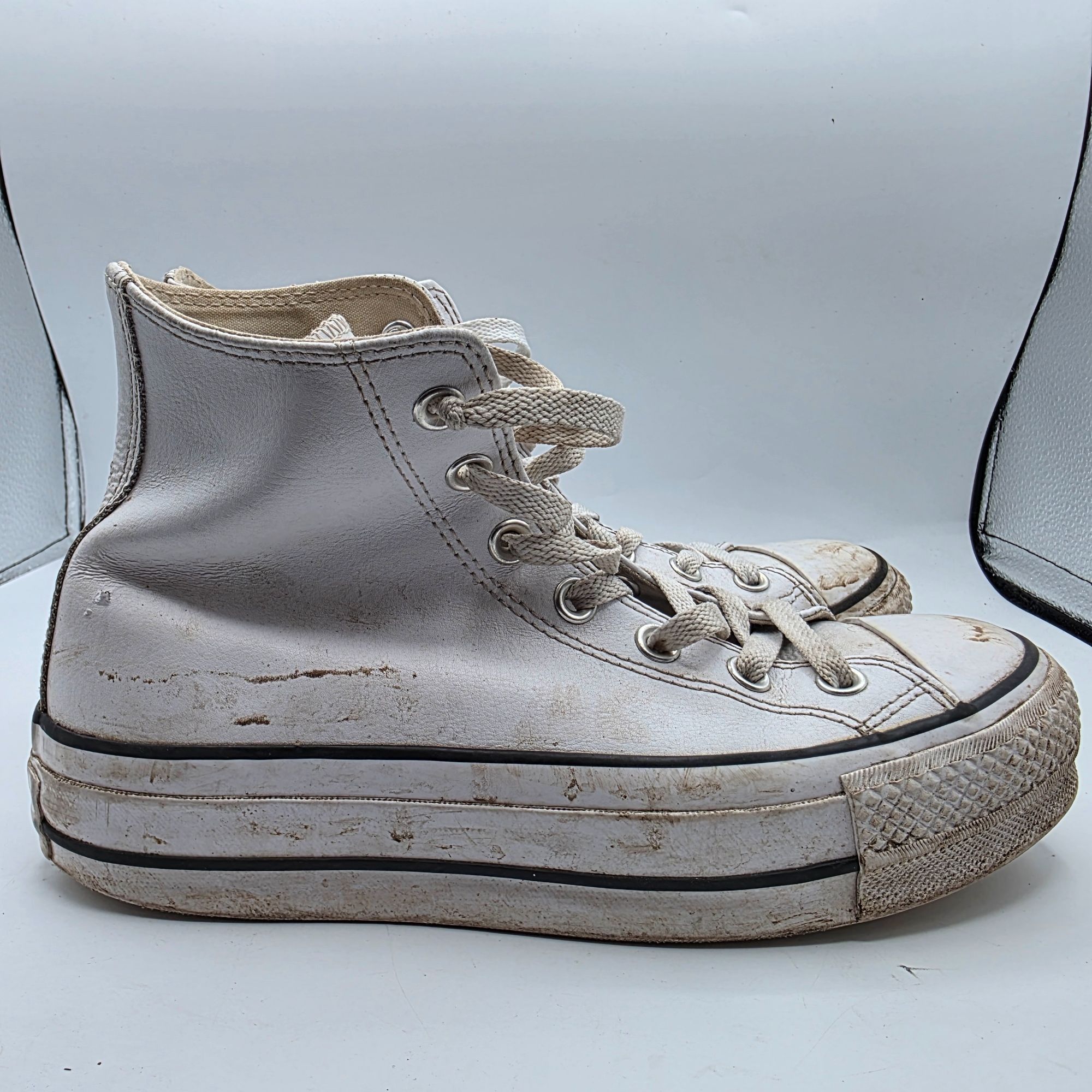 Converse Converse Chuck Taylor All Star Lift Platform Leather Womens Size US 7 / IT 37 - 12 Thumbnail