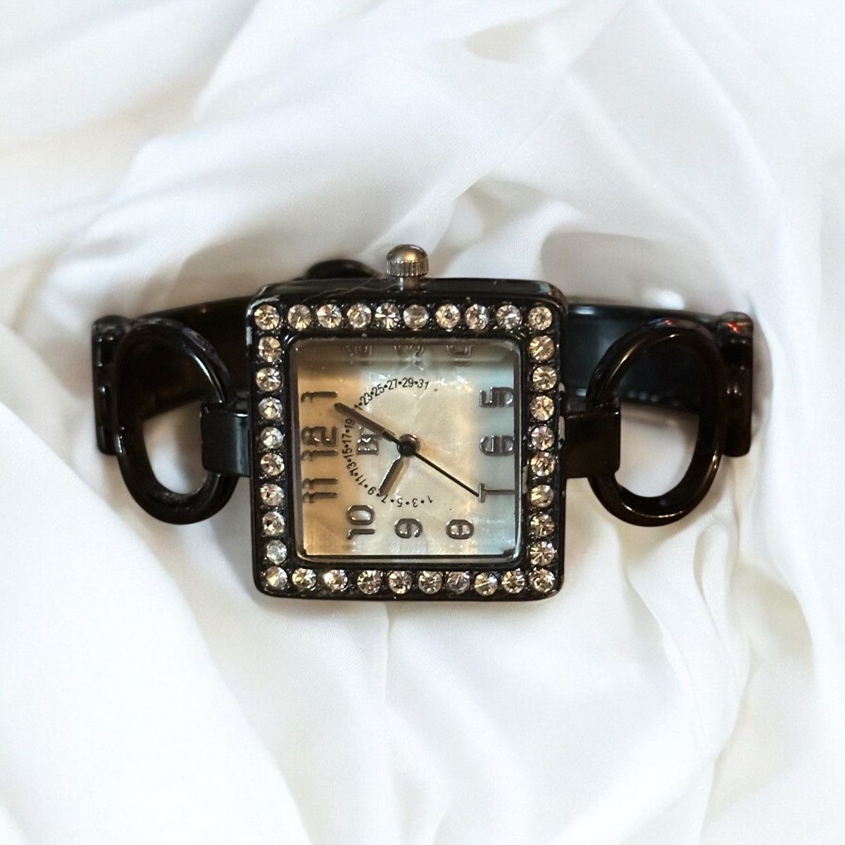 Other BT black cuff band analog watch Size ONE SIZE - 2 Thumbnail