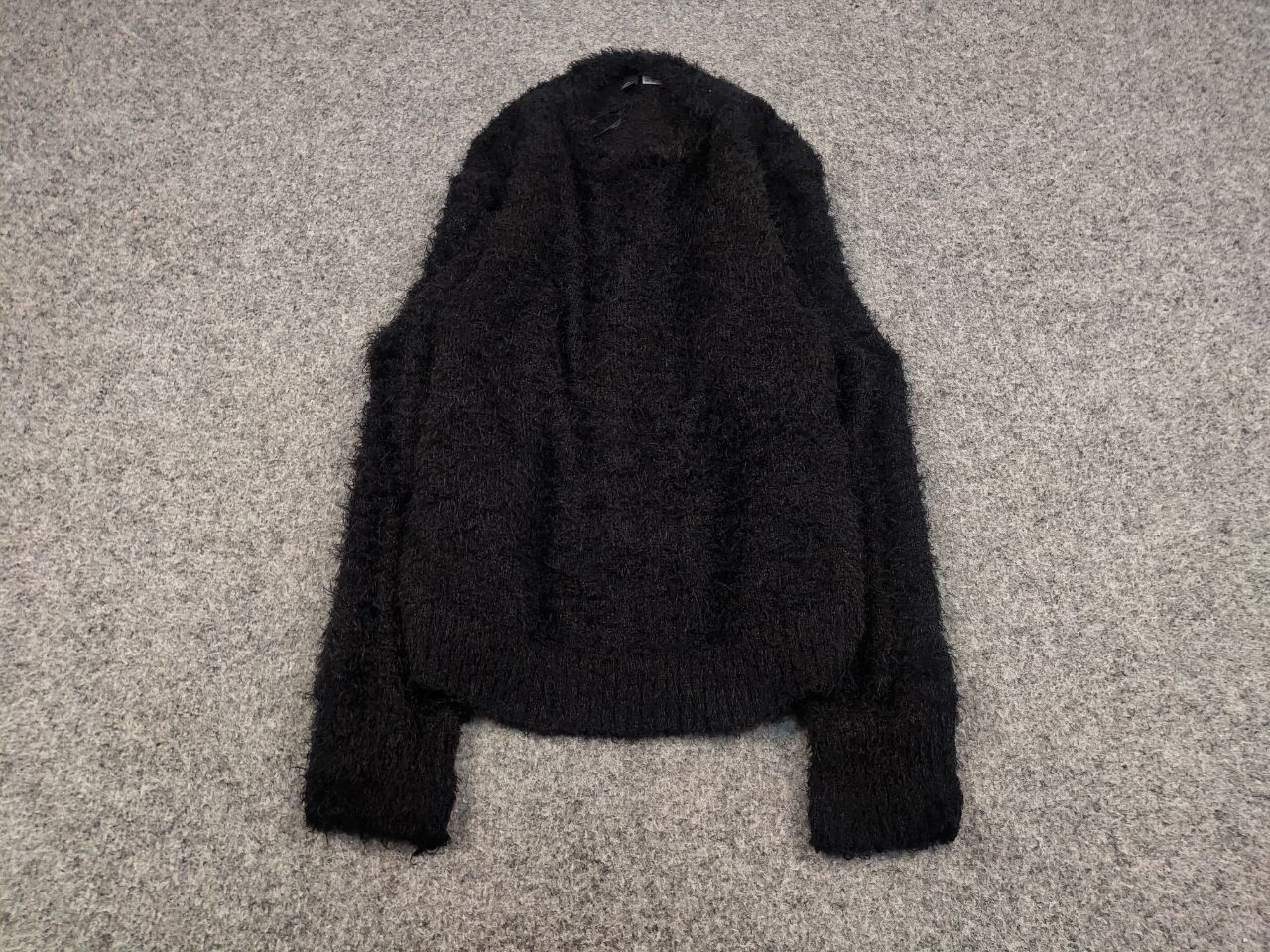 Japanese Brand Vintage 90's Japanese Mohair Black Style Fuzzy Sweater Y2K Size S / US 4 / IT 40 - 2 Thumbnail