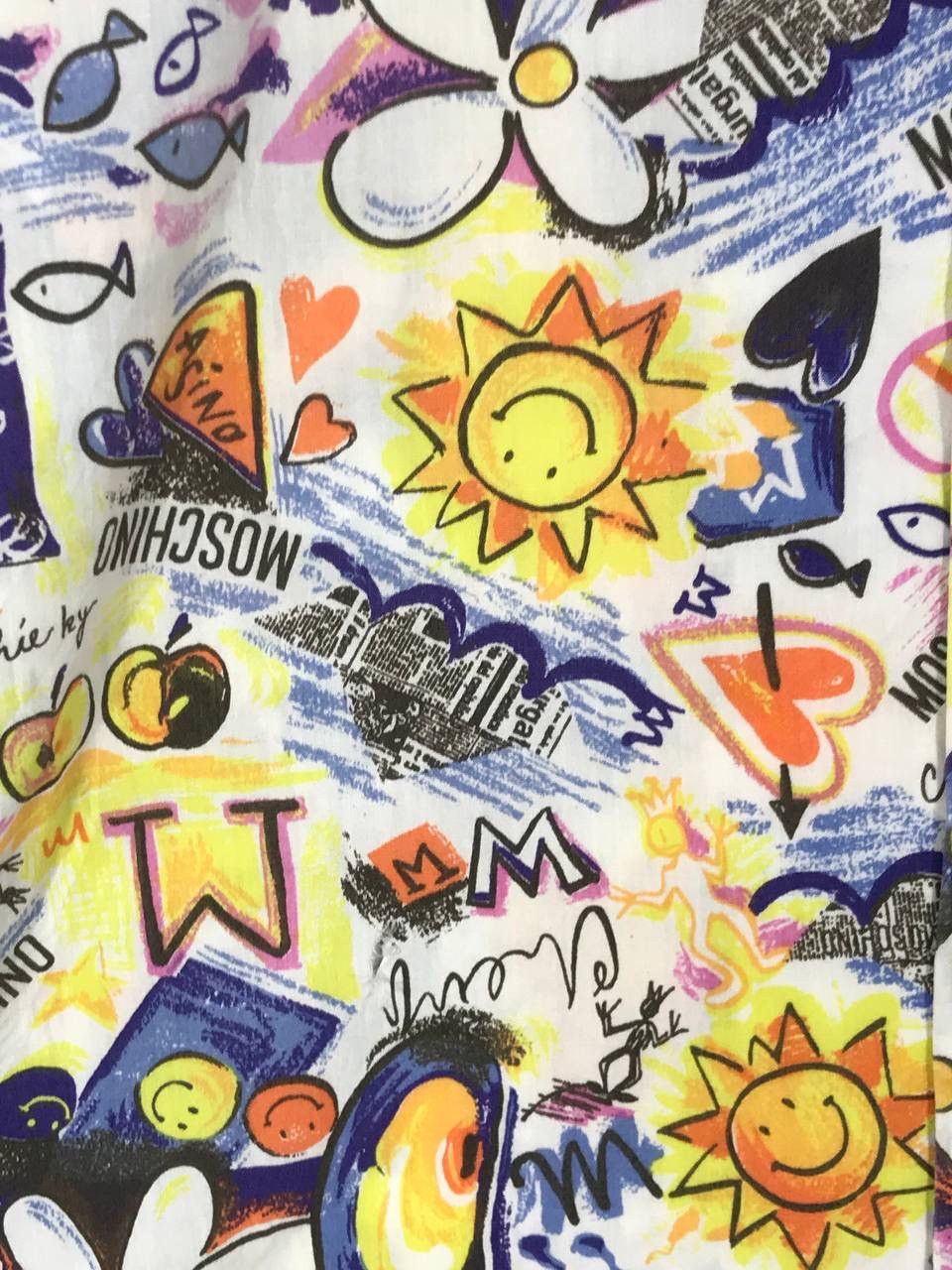 Moschino Open collar Fullprint sun flowers fish stars Size US L / EU 52-54 / 3 - 5 Thumbnail