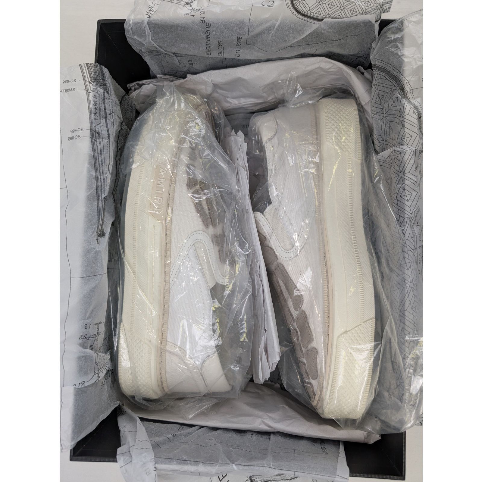 Amiri o1rshd1 Q:2 / Skel Top Slip on Sneakers in White Size US 12 / EU 45 - 14 Thumbnail
