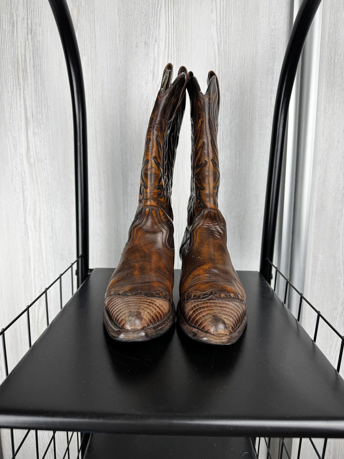 Cowboy Equipment Vintage Cowboy Western Leather Faded distressed boots sz 38 Size US 8 / IT 38 - 4 Thumbnail