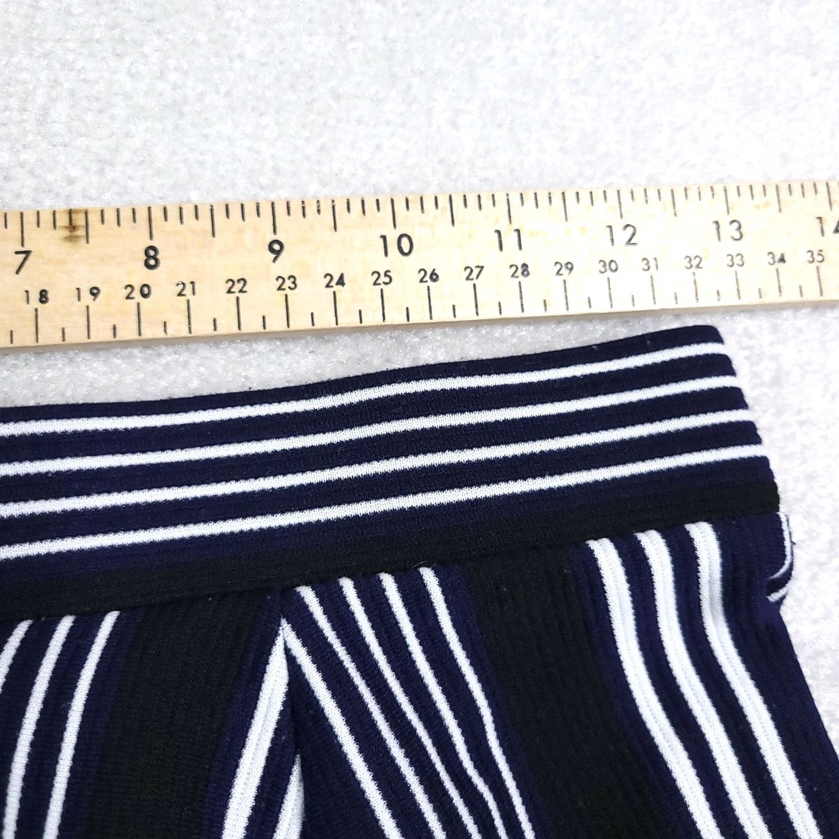 H&M H&M DIVIDED Mini Skirt Women's Small Stripped White Blue Black Stretch Side Zip Size 28" / US 6 / IT 42 - 5 Thumbnail