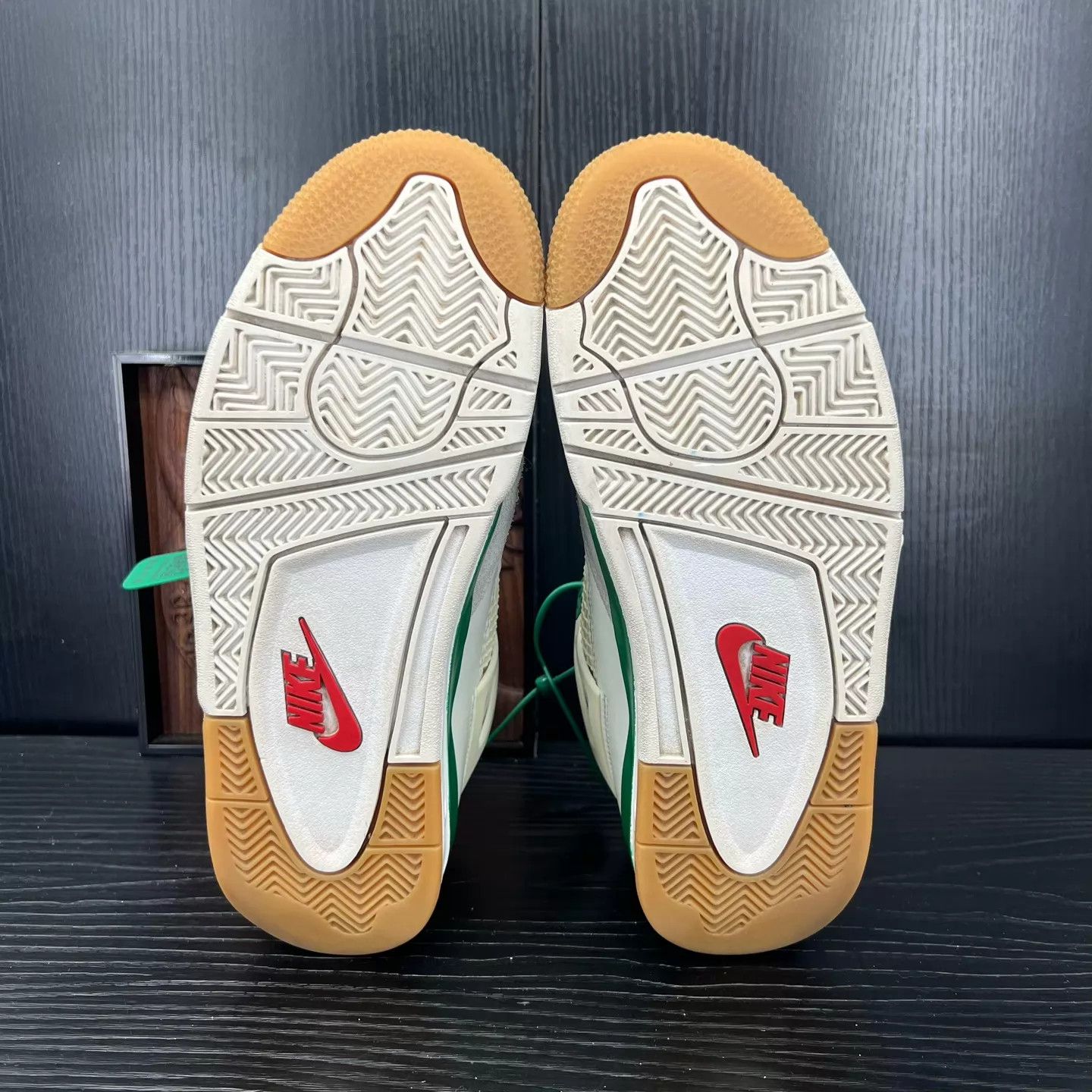 Nike Air Jordan 4 SB White/Green Size 43 Boxed New Size US 10 / EU 43 - 6 Thumbnail