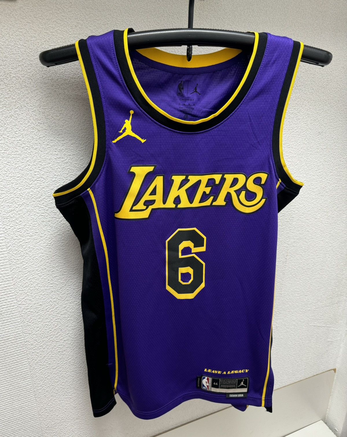 Jordan Brand Lebron James 6 Lakers Jordan authentic jersey M leavealegacy Size US M / EU 48-50 / 2 - 2 Thumbnail