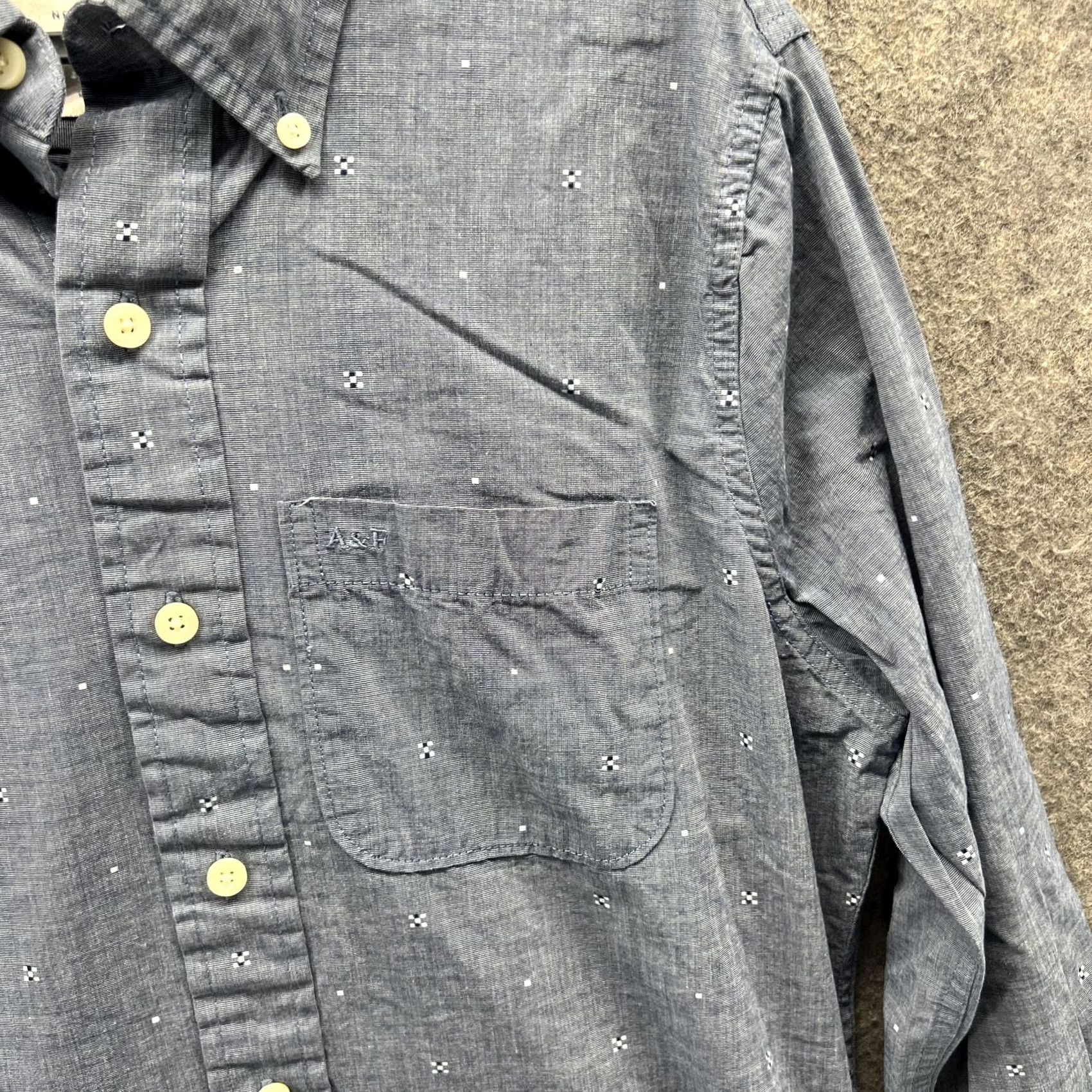 Abercrombie & Fitch Abercrombie & Fitch Shirt Mens Small Gray Muscle Fit Long Sleeve Button Down Size US S / EU 44-46 / 1 - 5 Thumbnail