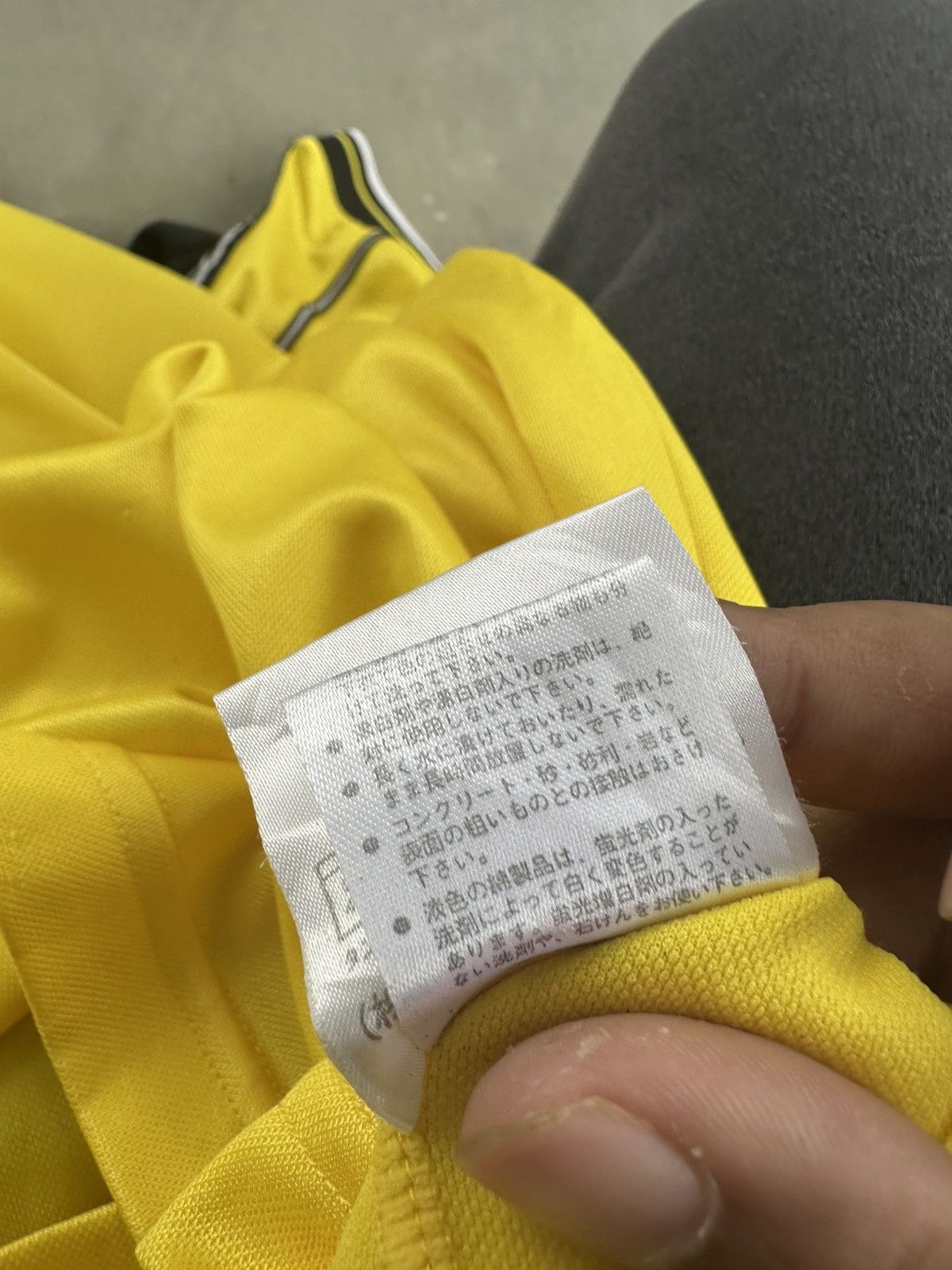 Umbro × Vintage VINTAGE UMBRO YELLOW JERSEY Size US L / EU 52-54 / 3 - 5 Thumbnail
