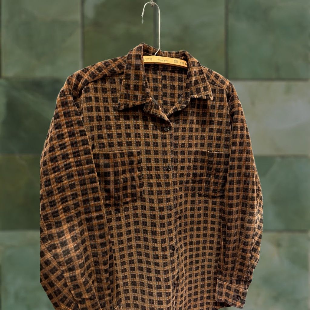 Vintage VINTAGE 90s Brown Corduroy Plaid Button-Up Shirt Men L Regular Long Sleeve Cotton Flannel 90s Mens Size US L / EU 52-54 / 3 - 1 Thumbnail