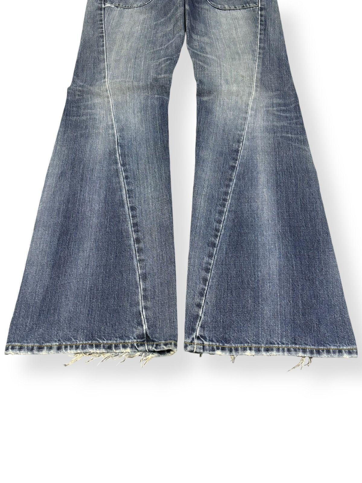 Lee Vintage Lee Riders Twisted Leg Flare Distressed Jeans Size US 32 / EU 48 - 6 Thumbnail