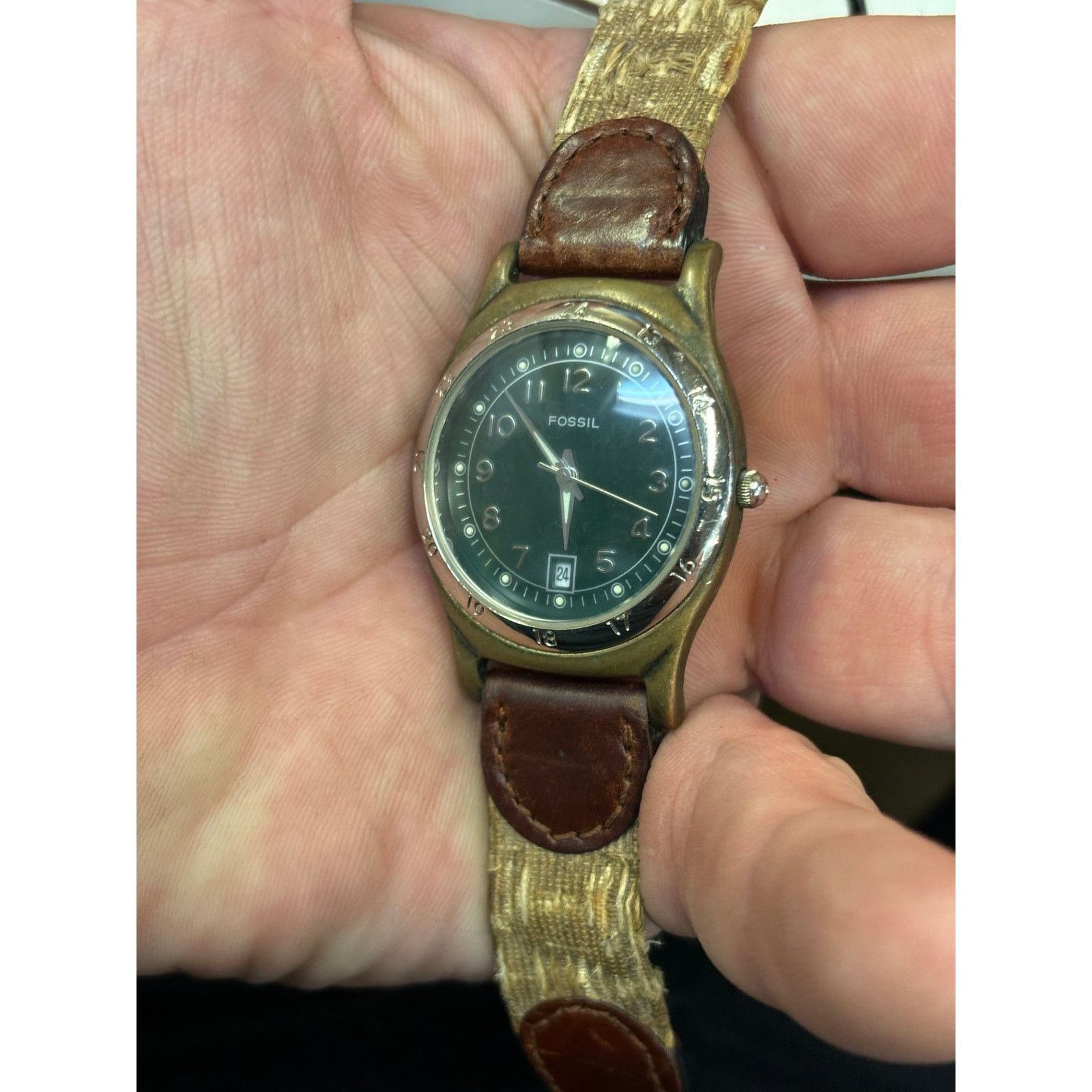 Fossil Vintage Authentic Fossil EC-6845 Men’s Watch! New Battery! Size ONE SIZE - 7 Thumbnail