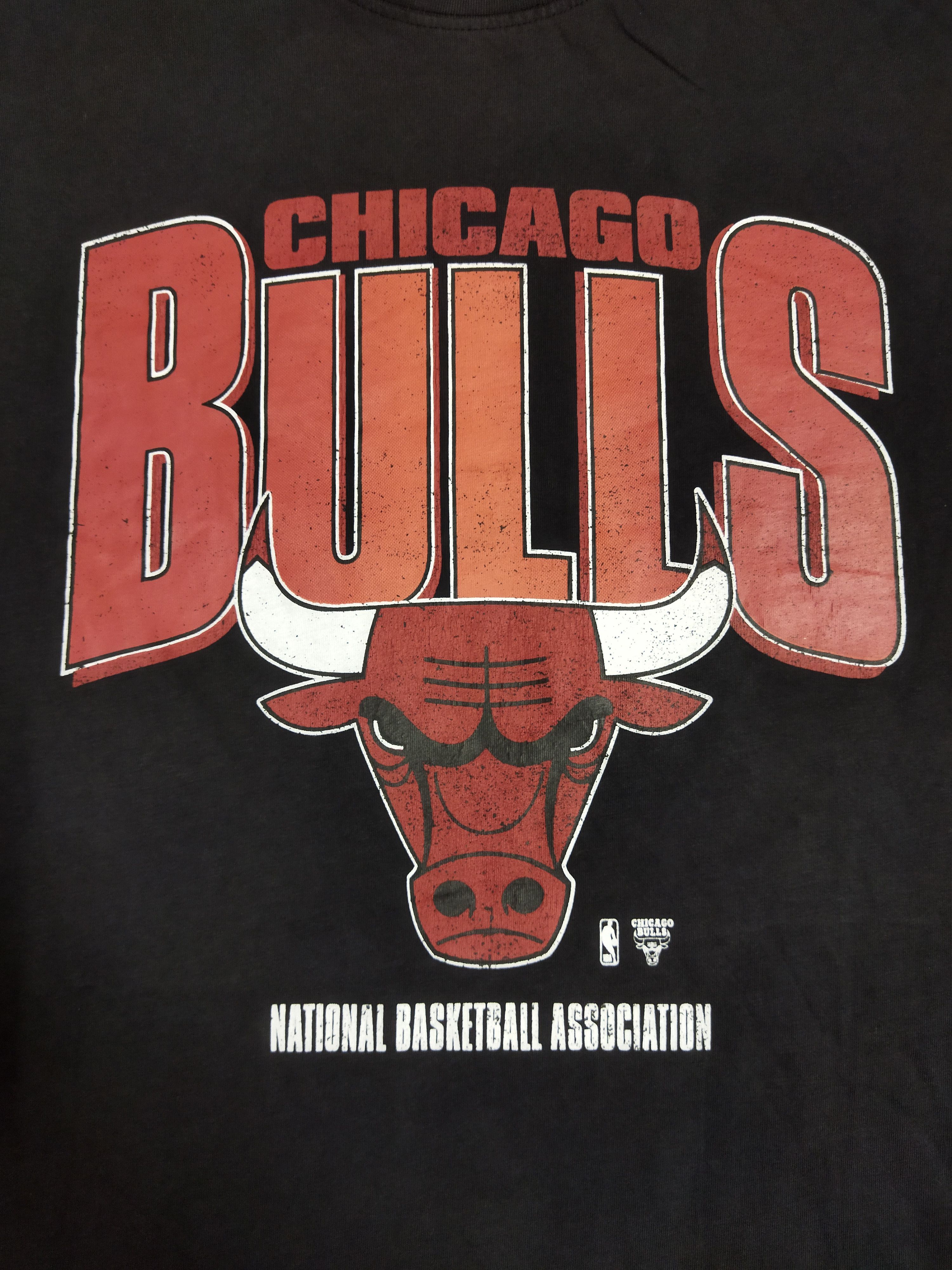 NBA Vintage Chicago Bulls Tee Size US XL / EU 56 / 4 - 2 Thumbnail