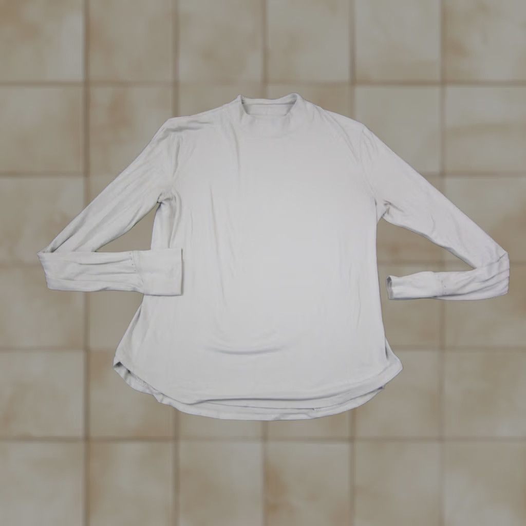 Lululemon Lululemon Women Shirt 8 Light Gray Running Mock Neck Long Sleeve Thumbhole Size M / US 6-8 / IT 42-44 - 1 Thumbnail