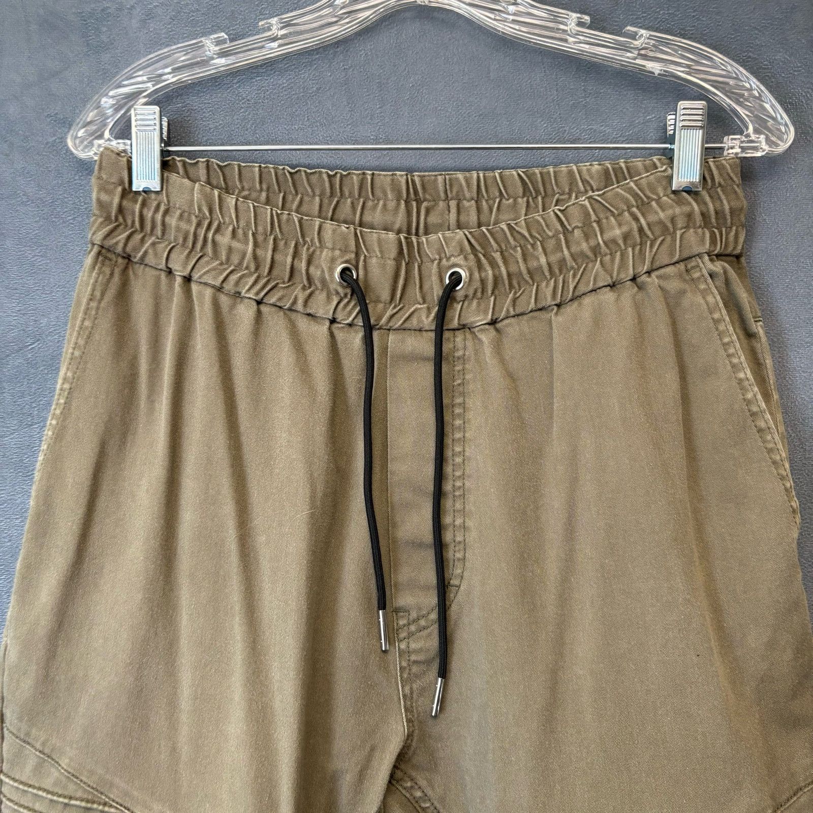 Other Divided Army Green Joggers Men’s Size 32 Drawstring Military Size US 32 / EU 48 - 5 Thumbnail