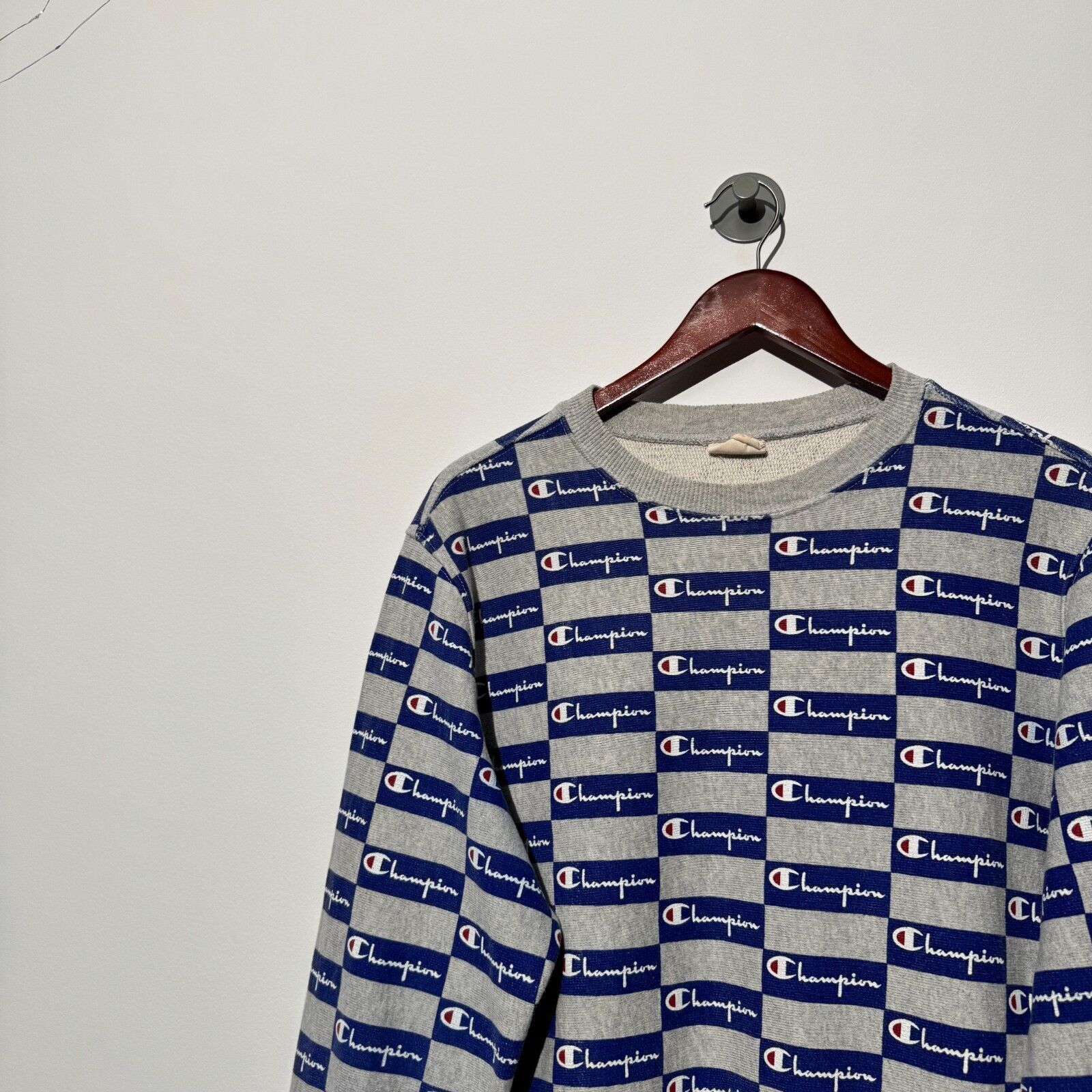 Champion × Vintage Vintage Champion Unisex Gray Cotton Crewneck Size M 90s Size US M / EU 48-50 / 2 - 5 Thumbnail
