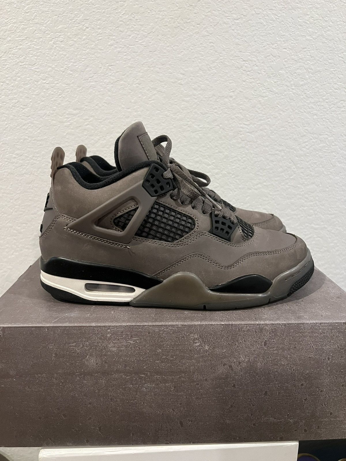 Jordan Brand Air Jordan 4 Cave Stone Size US 8 / EU 41 - 2 Thumbnail
