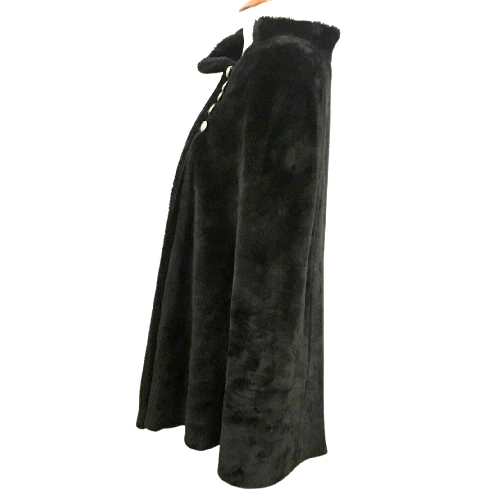 Vintage Rare Vintage Faux Fur Cape, Silver Buttons, 1970s Size M / US 6-8 / IT 42-44 - 5 Thumbnail