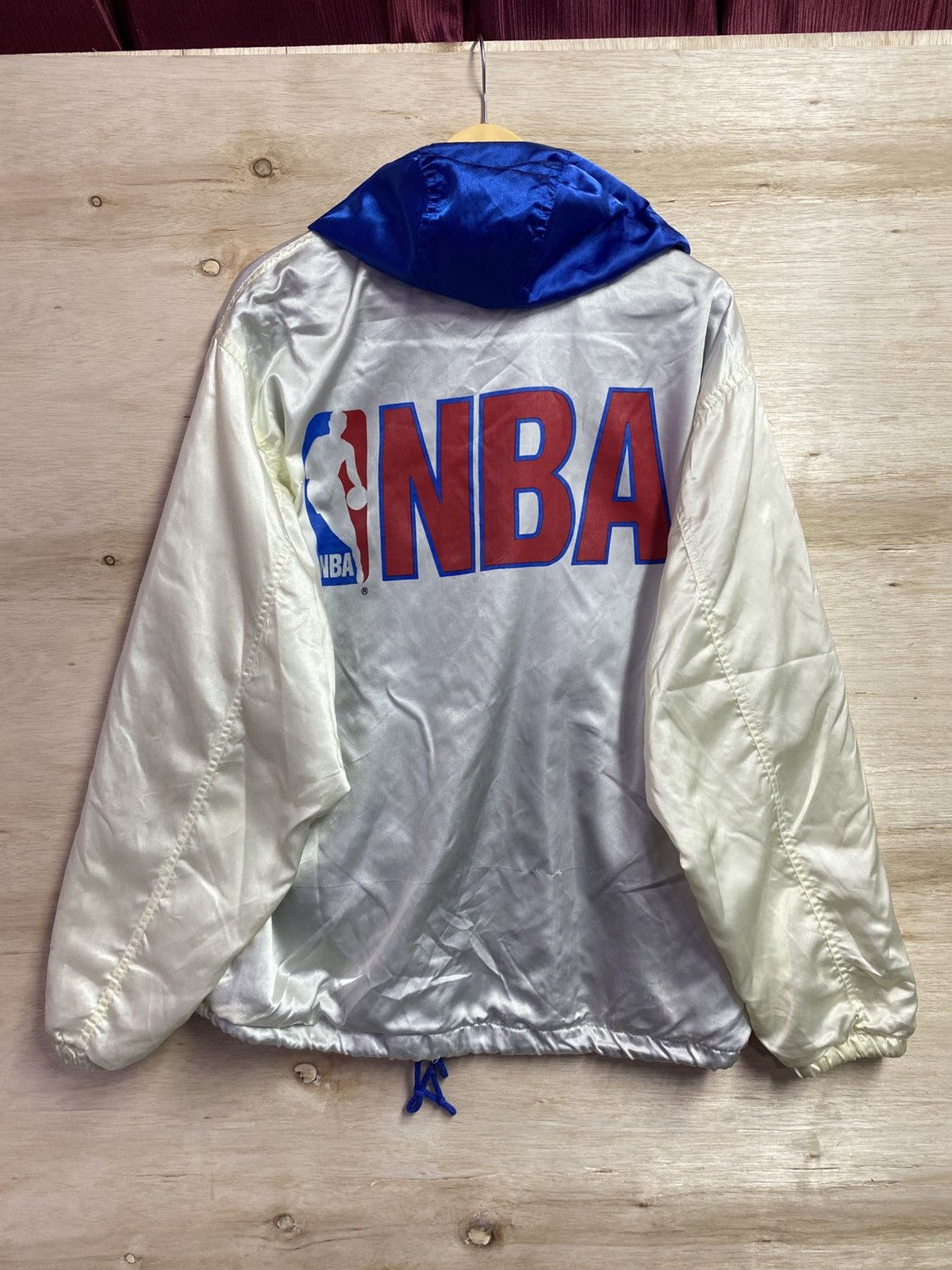 NBA vintage 1994-95 NBA satin bomber-style light jacket Size US XL / EU 56 / 4 - 9 Thumbnail