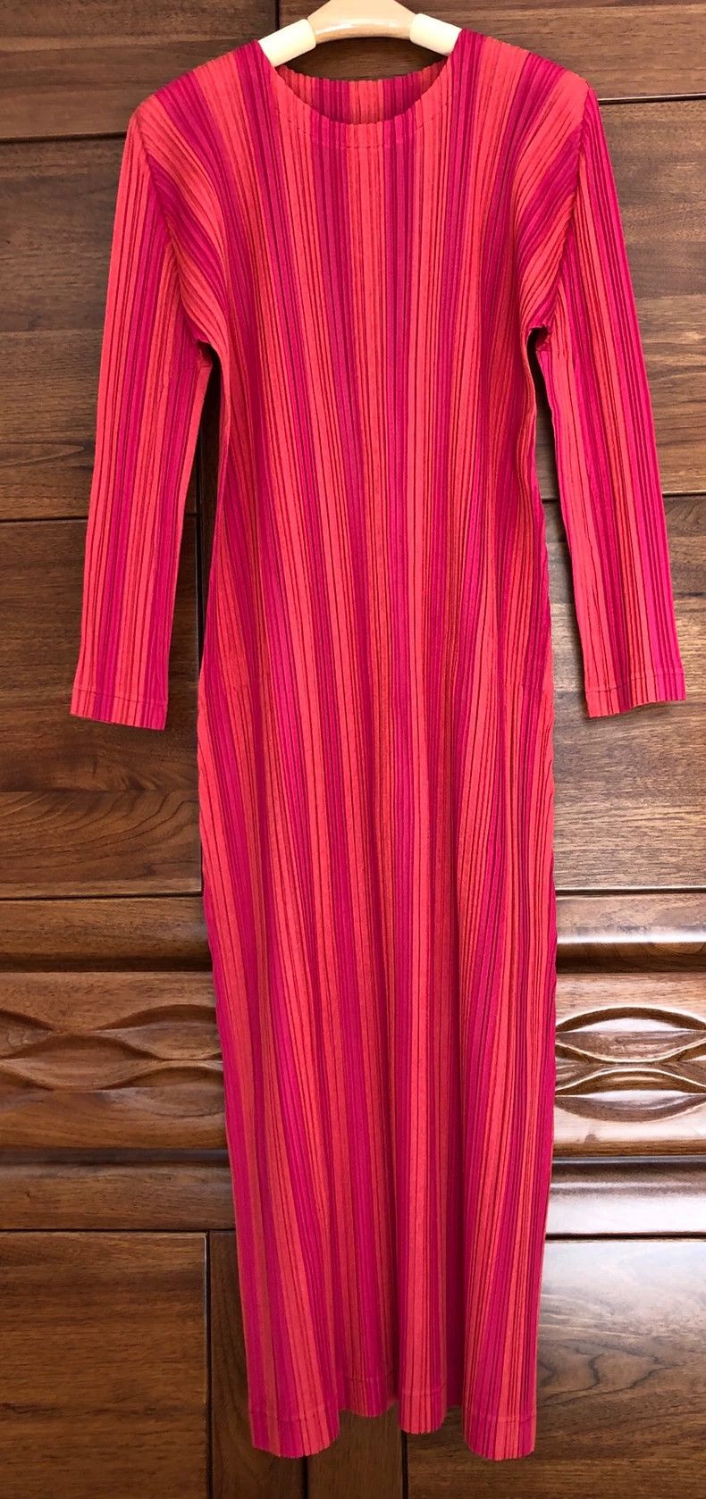 Issey Miyake Issey Miyake size:3 Red dress Size XS / US 0-2 / IT 36-38 - 2 Thumbnail