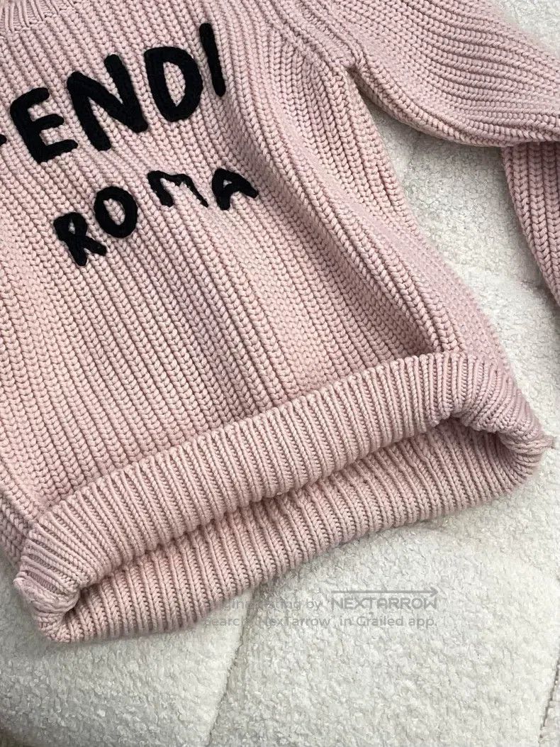 Fendi Fendi Pink Lettering Sweater Size XS / US 0-2 / IT 36-38 - 4 Thumbnail