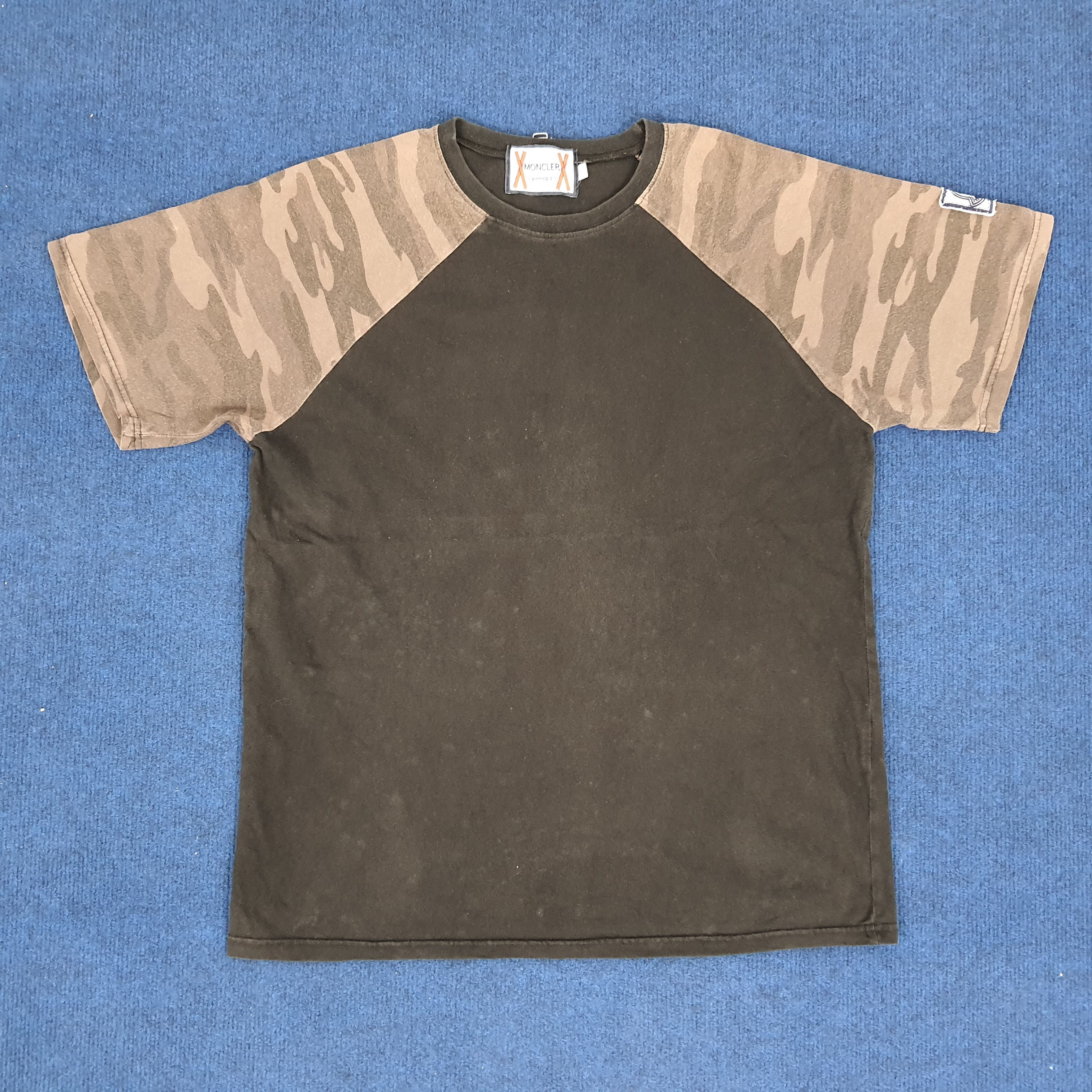 Vintage MONCLER Camo Military Style Tshirt