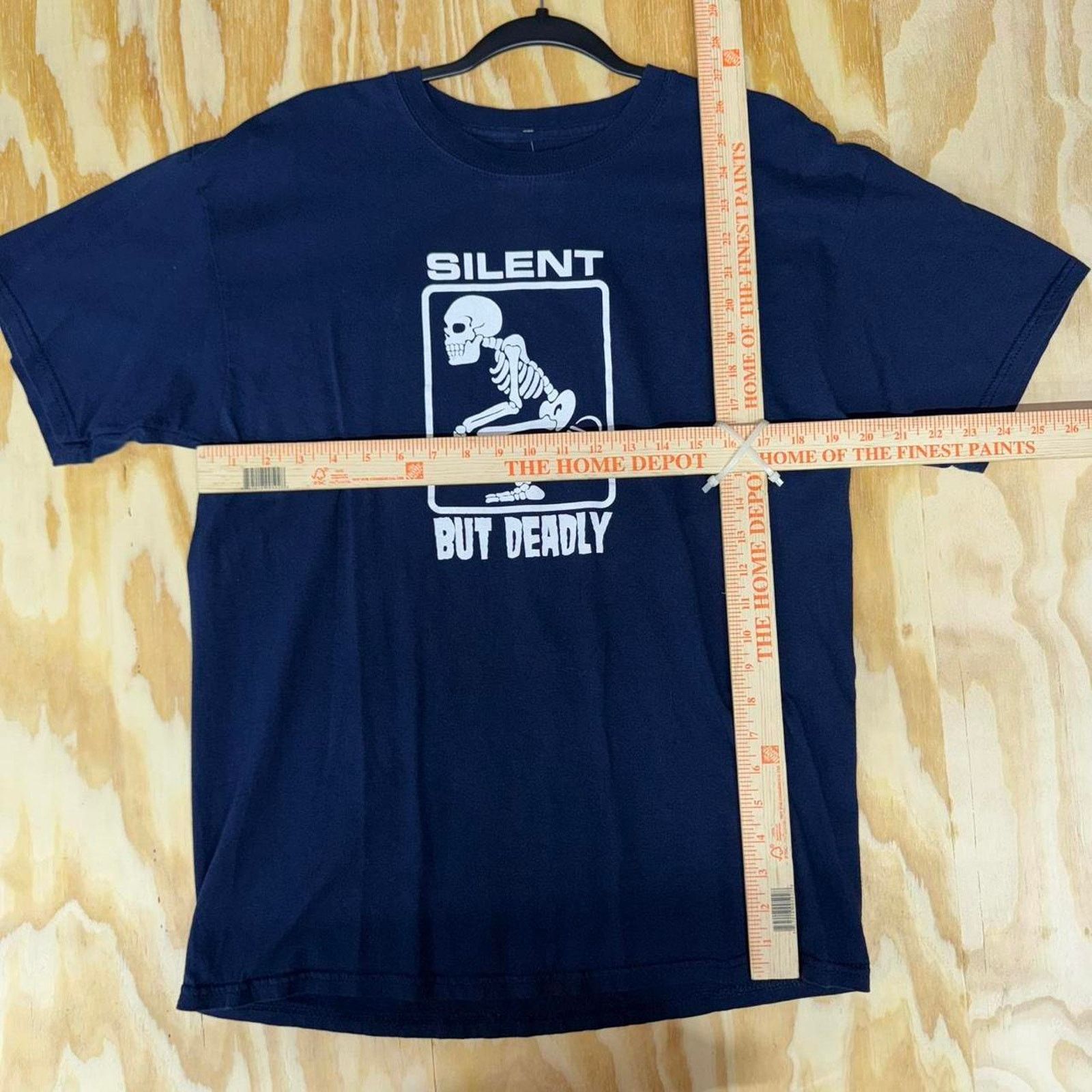 Vintage Vintage y2k silent but deadly 2000s skull fart funny t-shirt Size US L / EU 52-54 / 3 - 3 Thumbnail