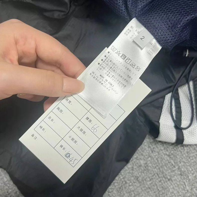 Thom Browne Thom Browne size2 Nylon shorts Size US 26 / EU 42 - 4 Thumbnail