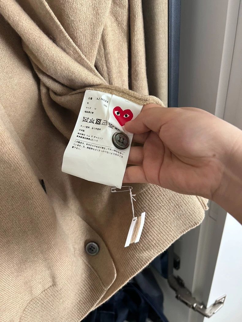 Comme des Garcons Comme Des Garcons V-neck wool cardigan Size US M / EU 48-50 / 2 - 4 Thumbnail